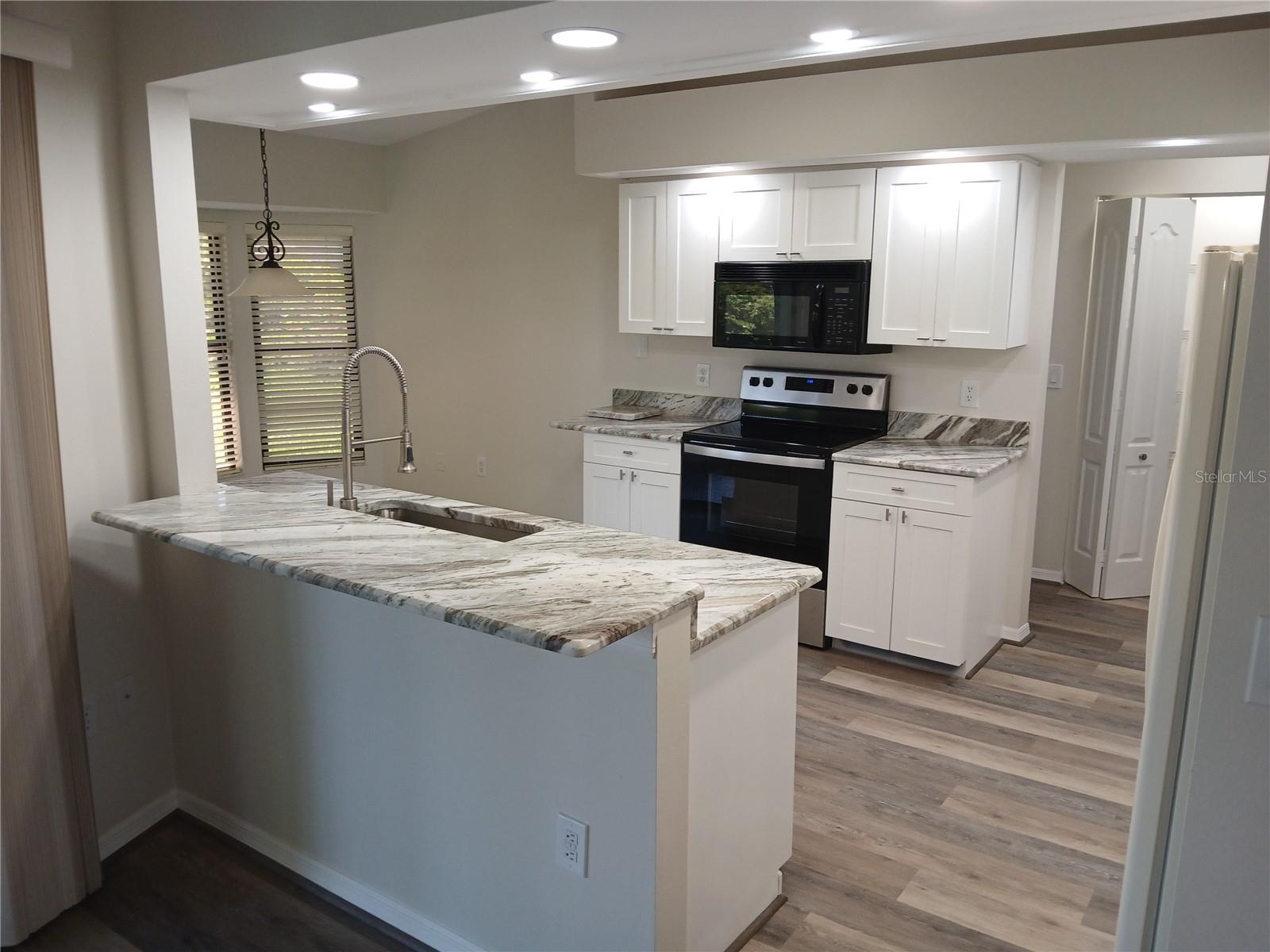 405 LEMONWOOD DR, ENGLEWOOD, FL, 34223