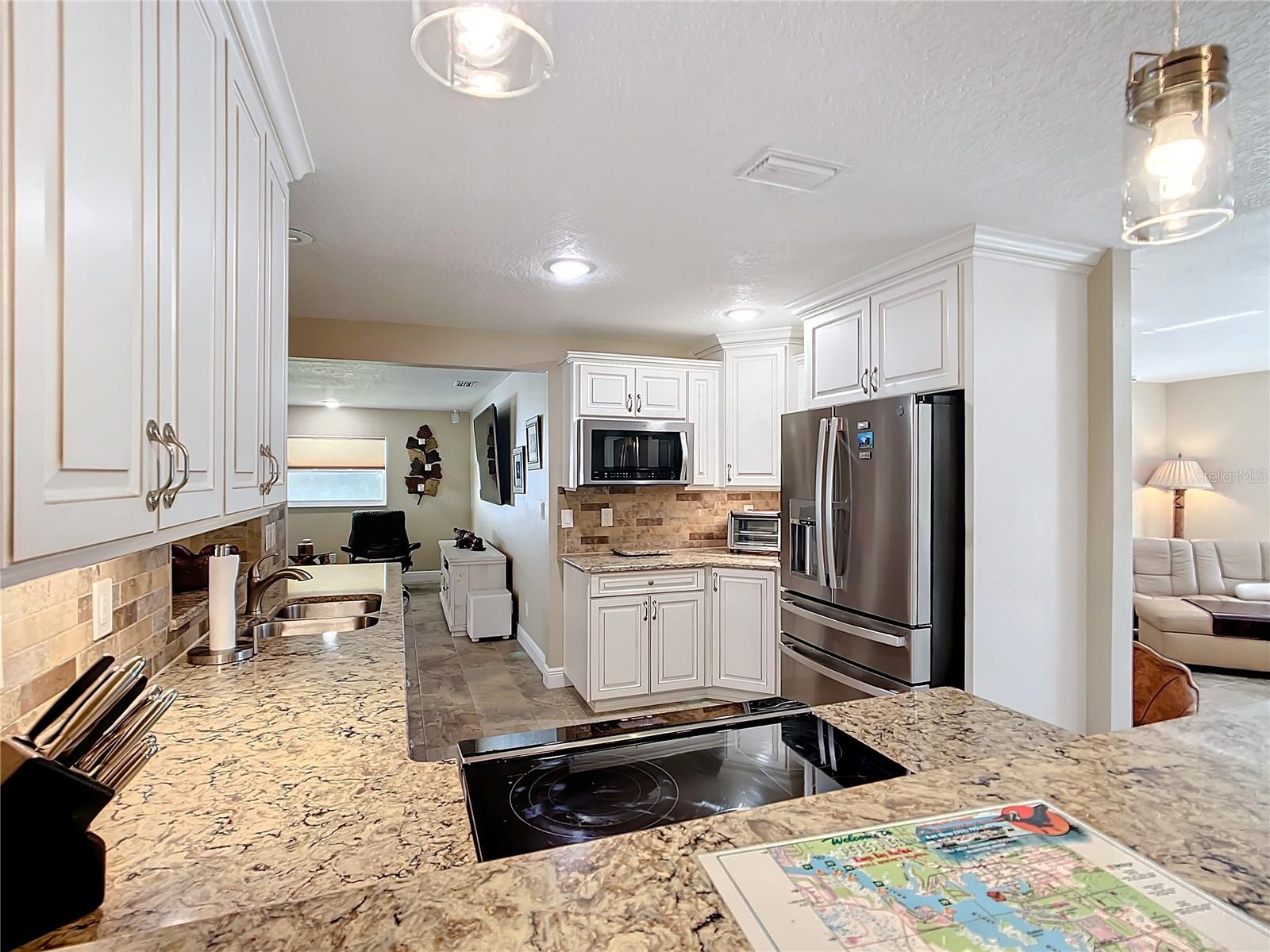 556 NW 9TH AVE, CRYSTAL RIVER, FL, 34428