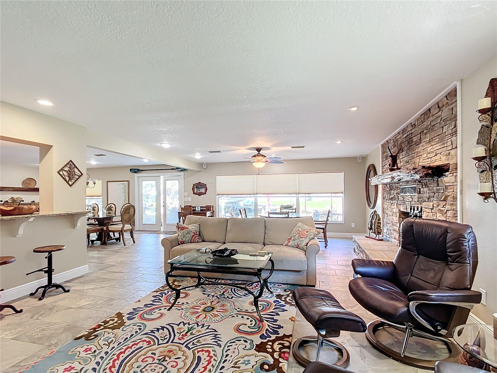 556 NW 9TH AVE, CRYSTAL RIVER, FL, 34428