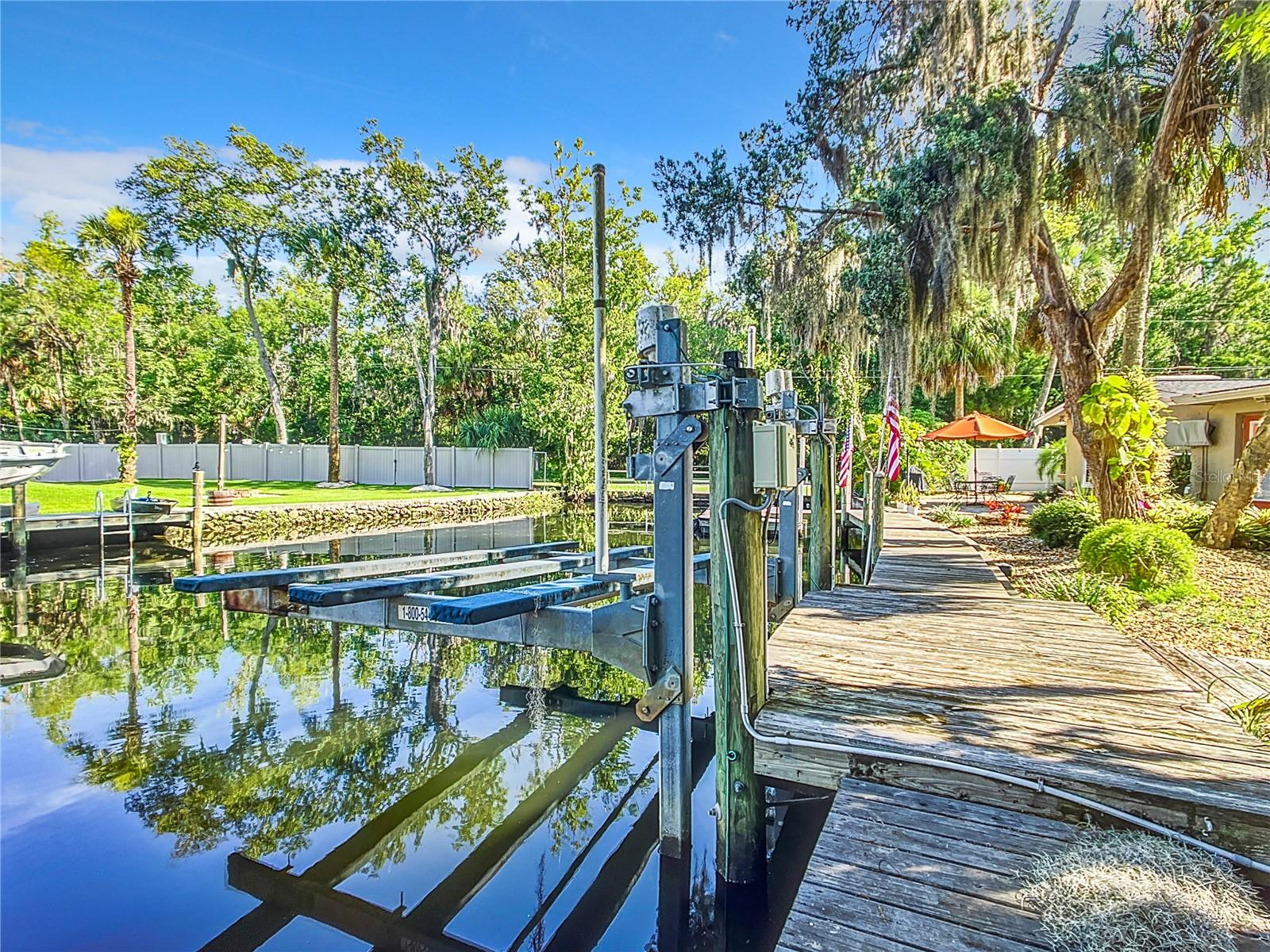 556 NW 9TH AVE, CRYSTAL RIVER, FL, 34428