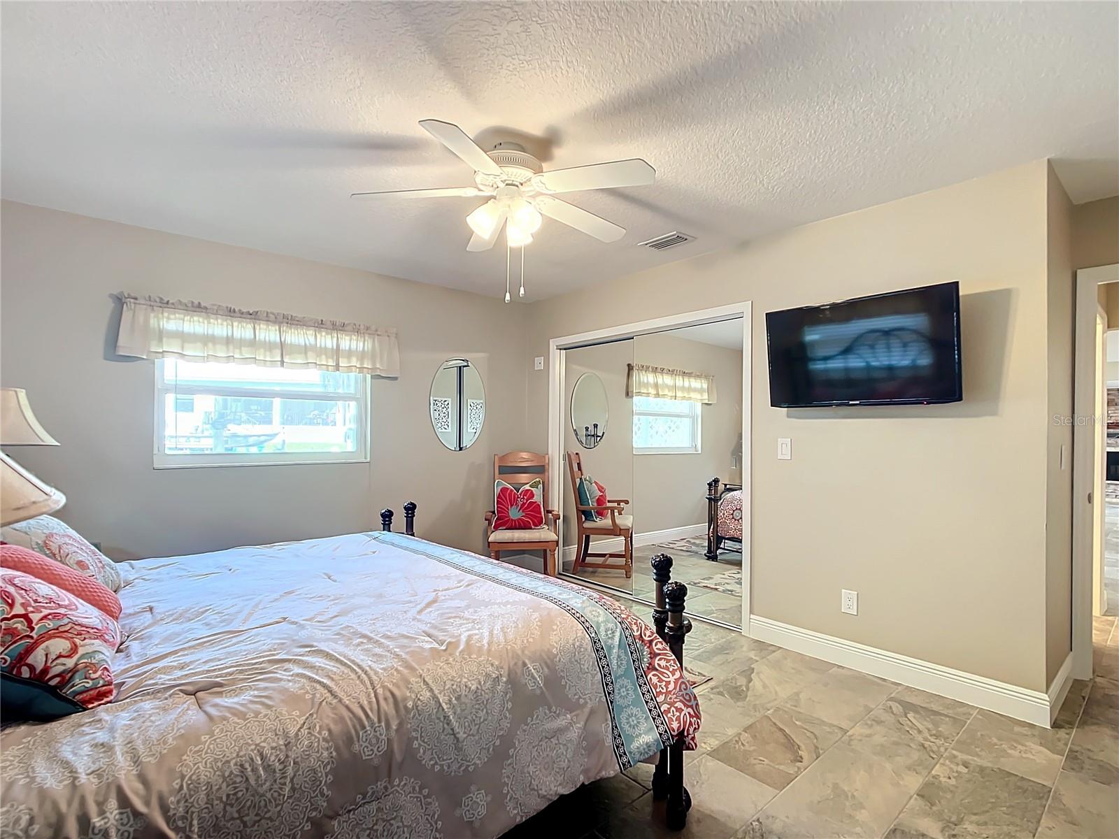 556 NW 9TH AVE, CRYSTAL RIVER, FL, 34428