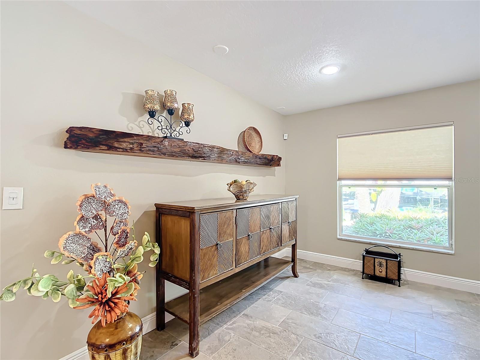 556 NW 9TH AVE, CRYSTAL RIVER, FL, 34428