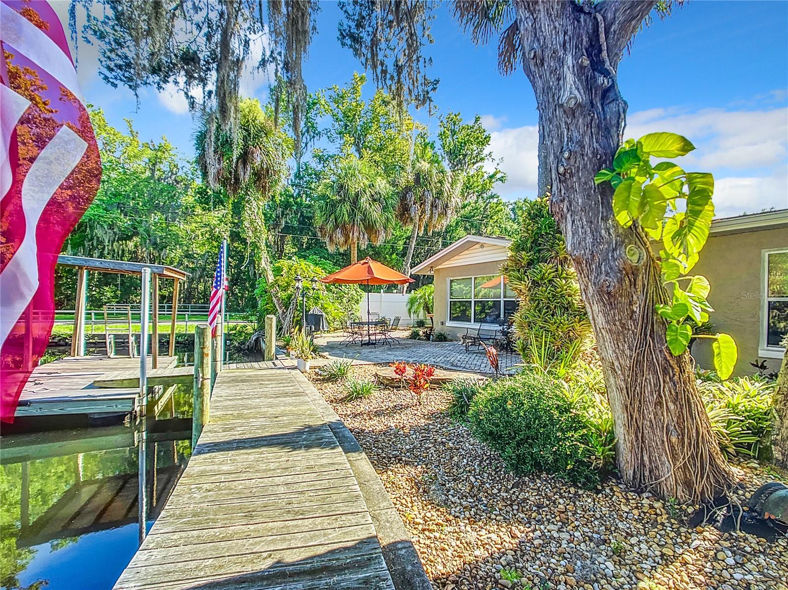 556 NW 9TH AVE, CRYSTAL RIVER, FL, 34428