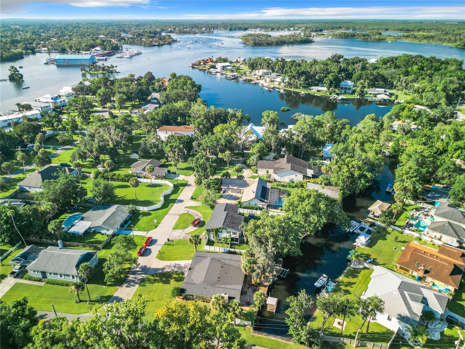 556 NW 9TH AVE, CRYSTAL RIVER, FL, 34428