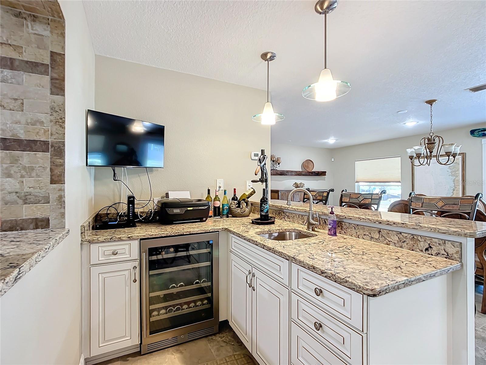 556 NW 9TH AVE, CRYSTAL RIVER, FL, 34428