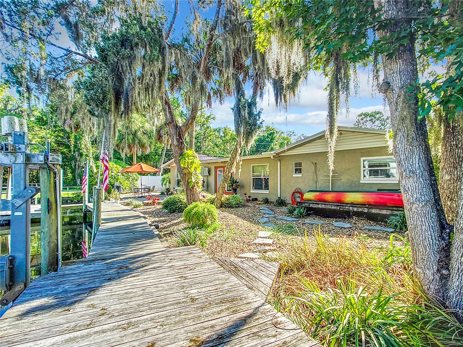 556 NW 9TH AVE, CRYSTAL RIVER, FL, 34428