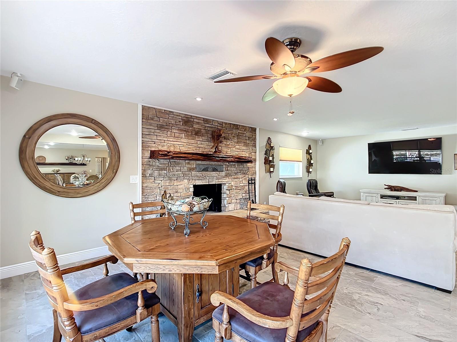 556 NW 9TH AVE, CRYSTAL RIVER, FL, 34428