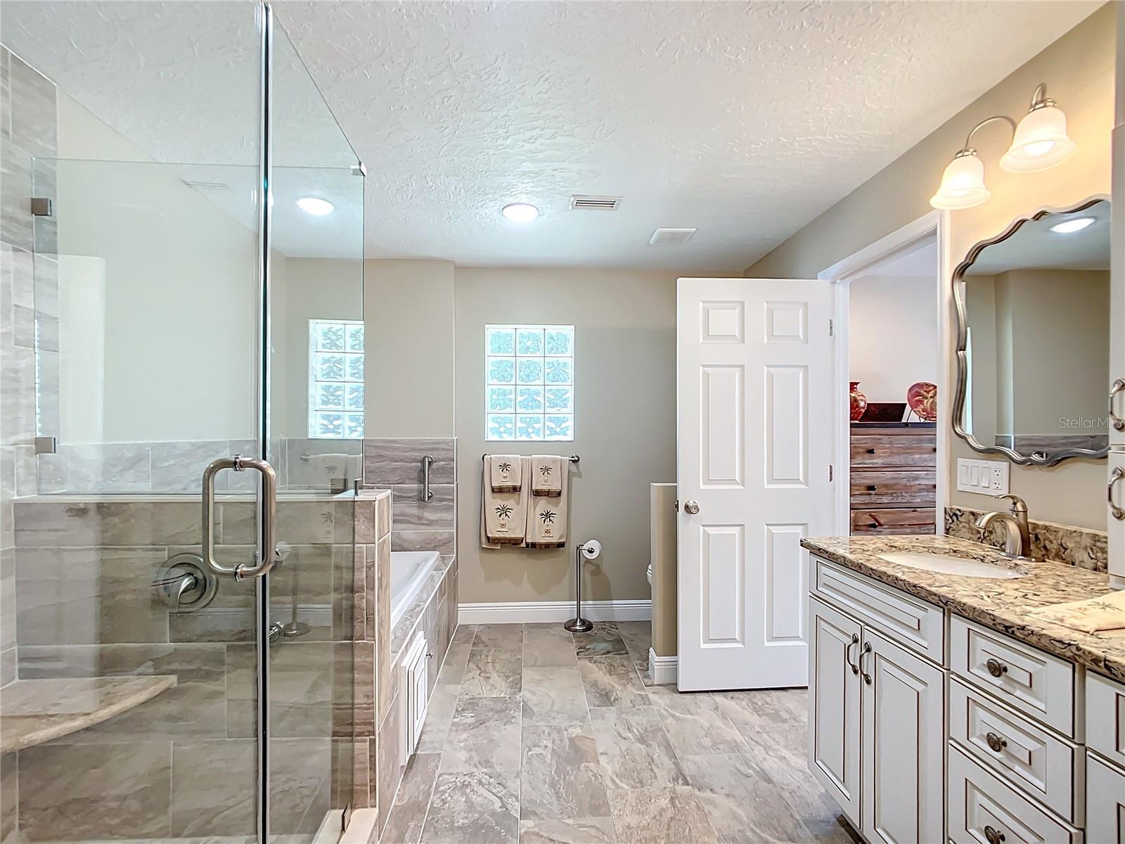 556 NW 9TH AVE, CRYSTAL RIVER, FL, 34428