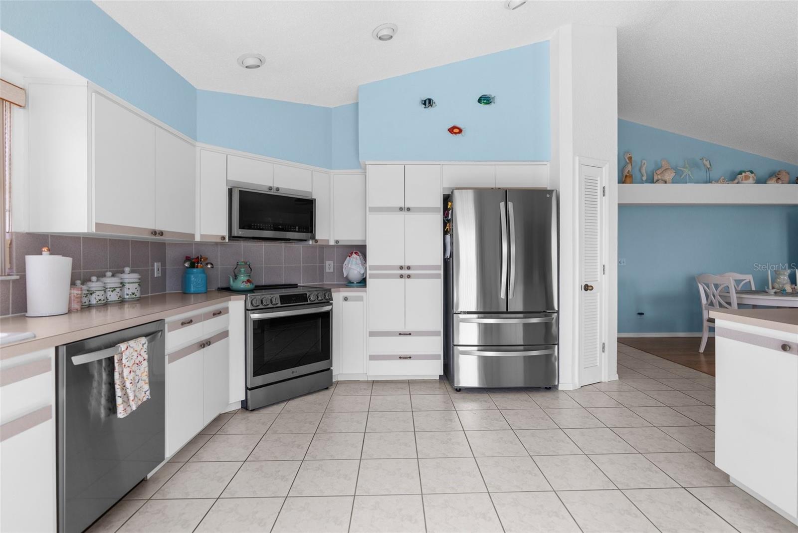 6412 YVETTE DR, HUDSON, FL, 34667