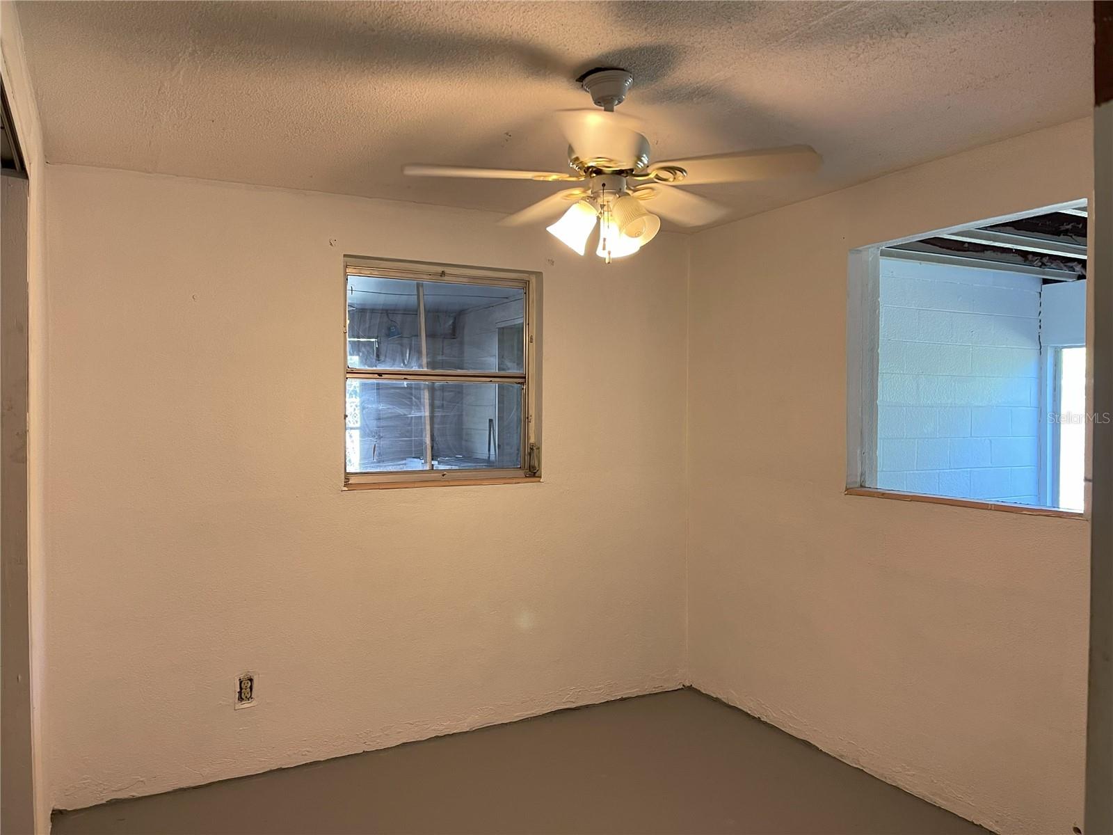 20621 SE HIGHWAY 42, UMATILLA, FL, 32784