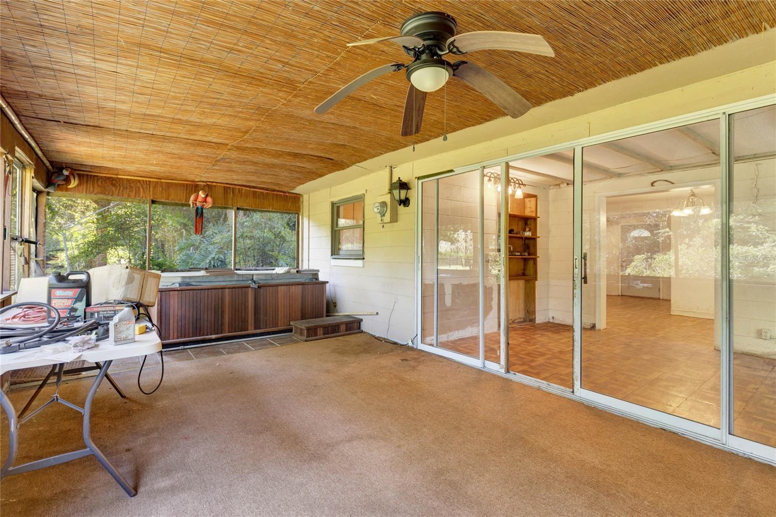 20621 SE HIGHWAY 42, UMATILLA, FL, 32784