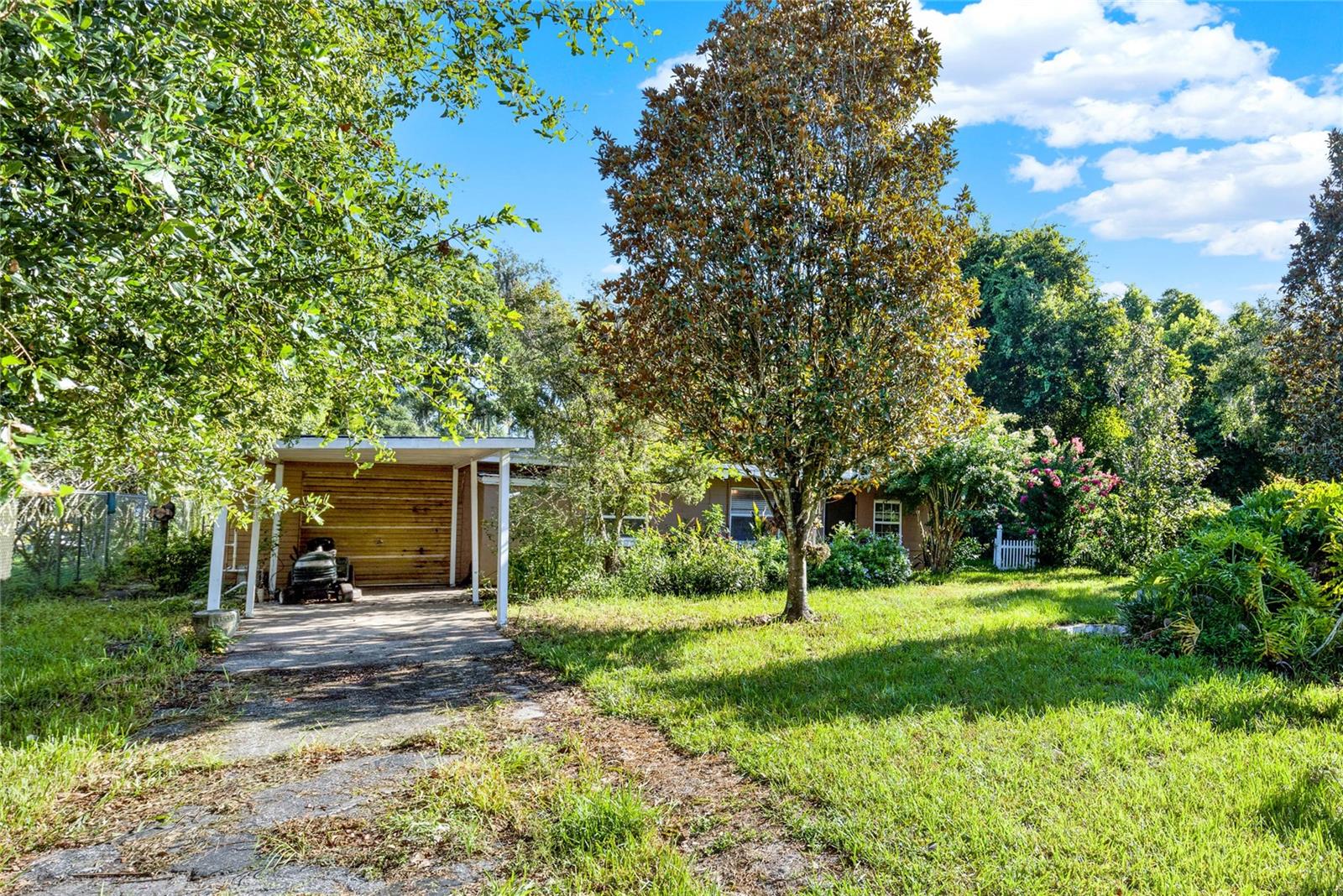 20621 SE HIGHWAY 42, UMATILLA, FL, 32784