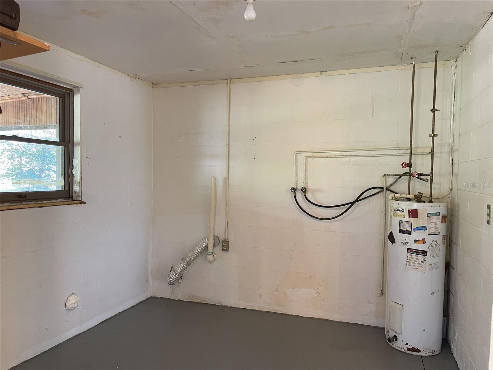 20621 SE HIGHWAY 42, UMATILLA, FL, 32784