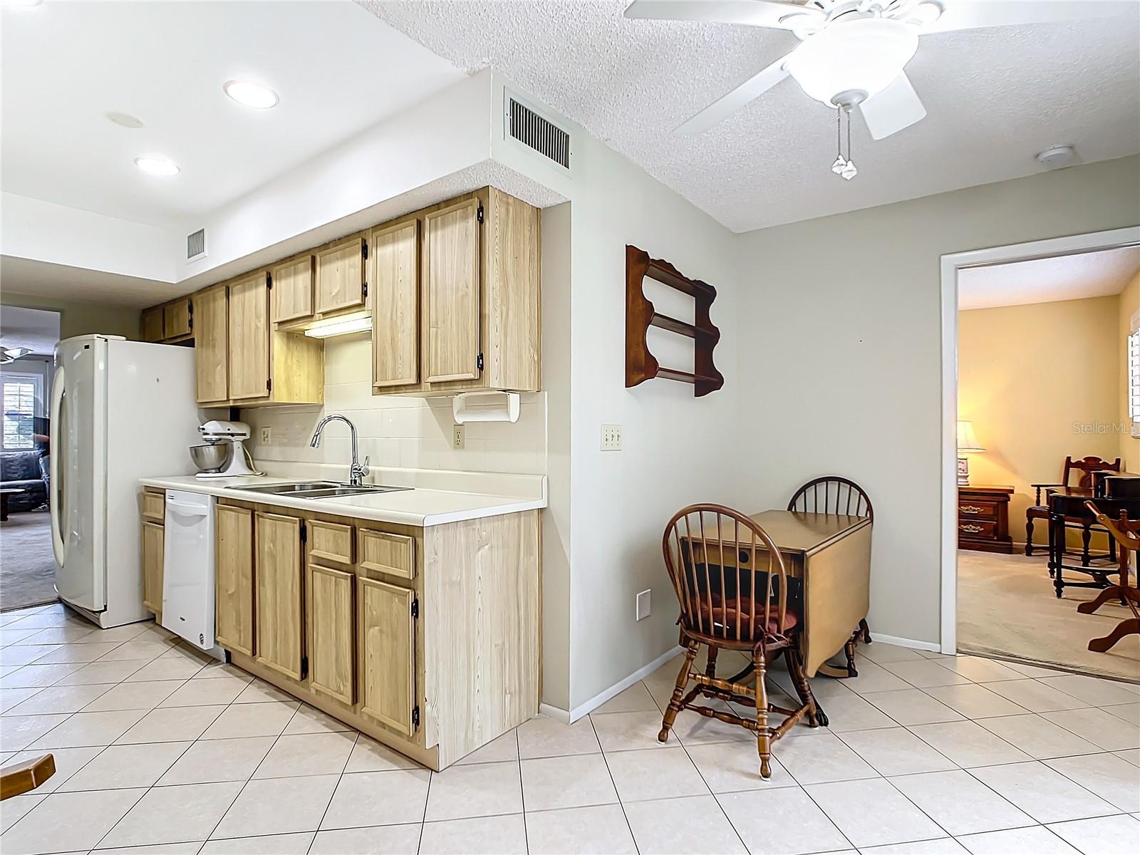 8174 TERRACE GARDEN DR N #410, SAINT PETERSBURG, FL, 33709