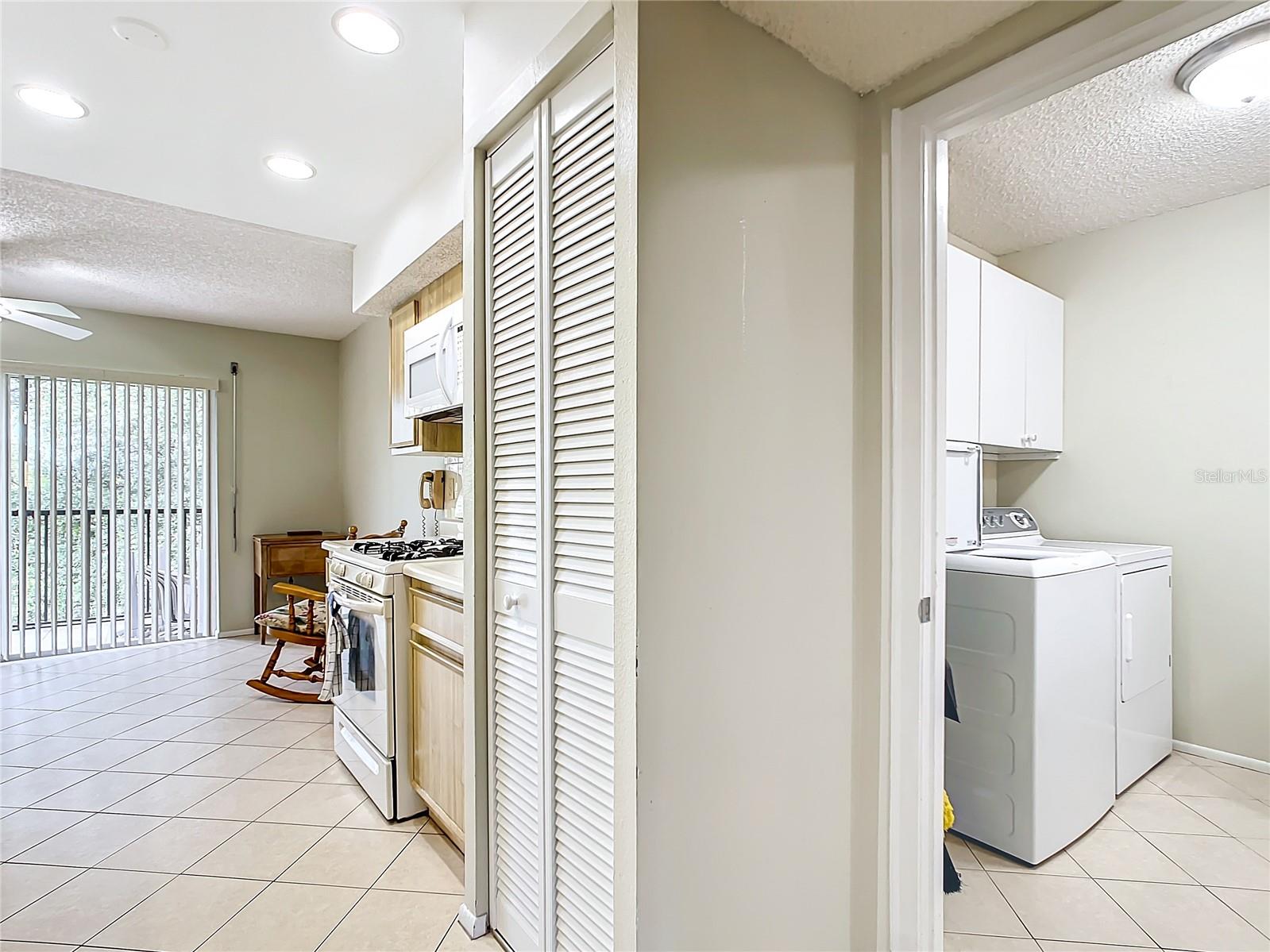 8174 TERRACE GARDEN DR N #410, SAINT PETERSBURG, FL, 33709