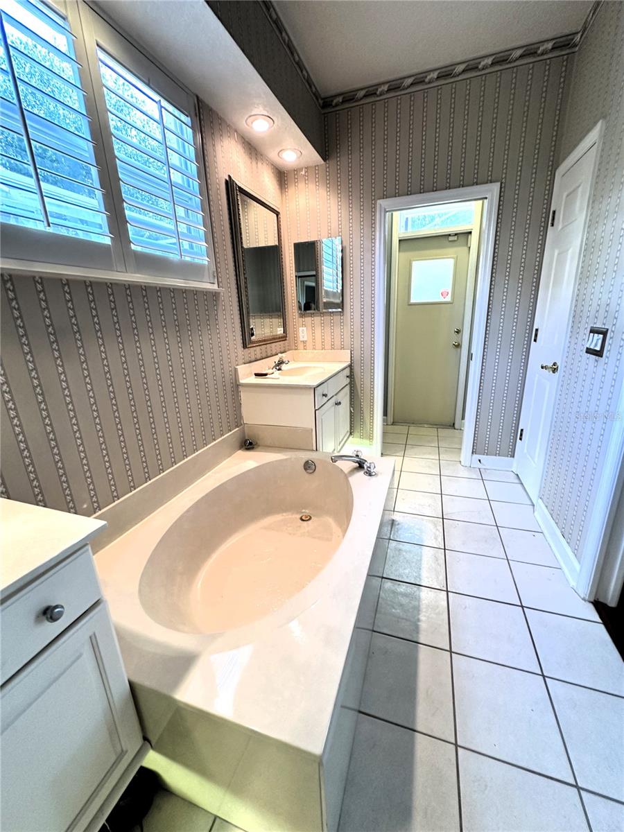 1817 BAILLIE GLASS LN, ORLANDO, FL, 32835