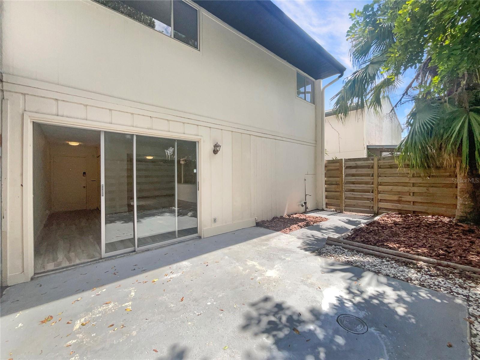 1052 LONGFELLOW CIR, SARASOTA, FL, 34243