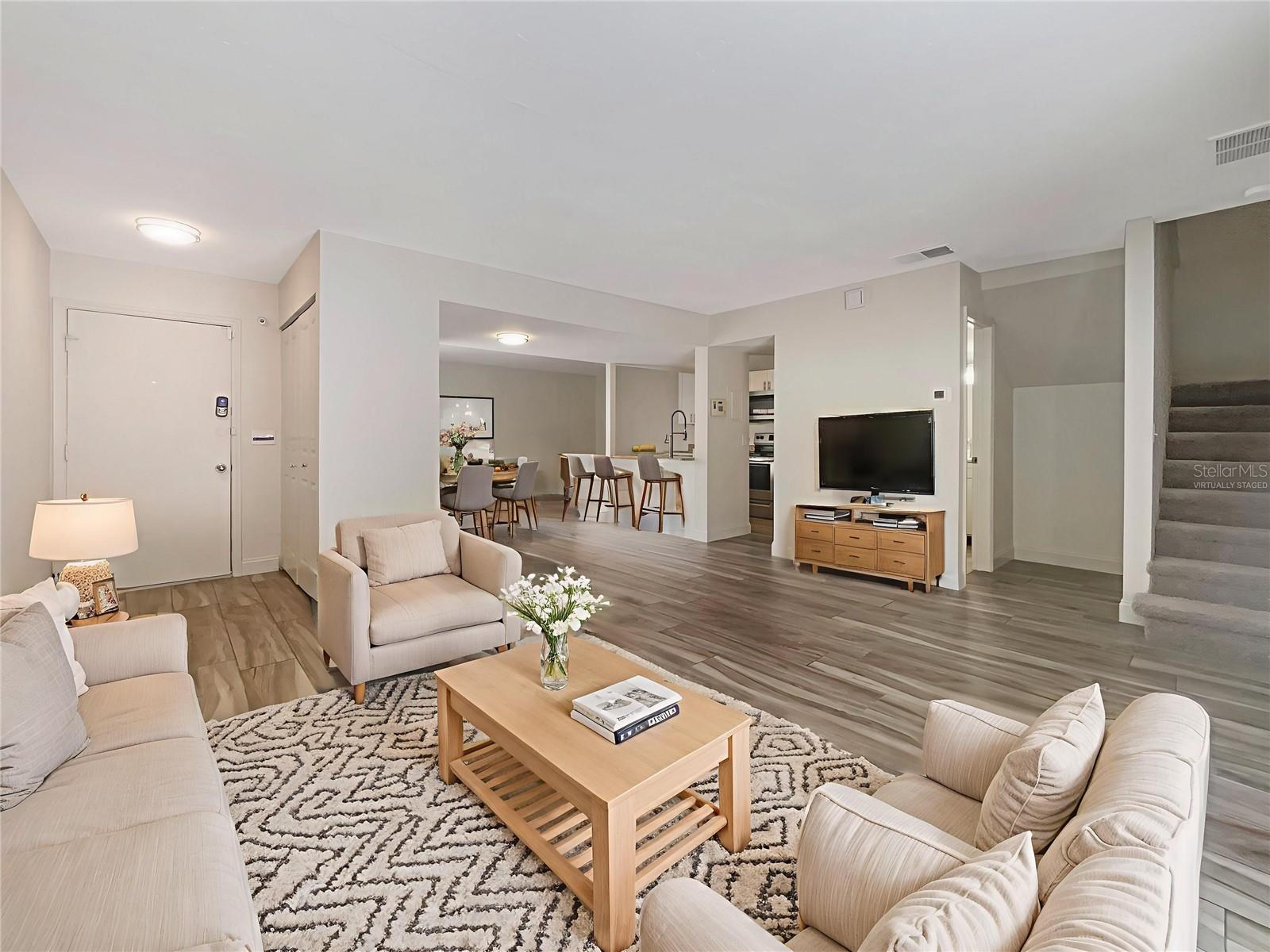 1052 LONGFELLOW CIR, SARASOTA, FL, 34243