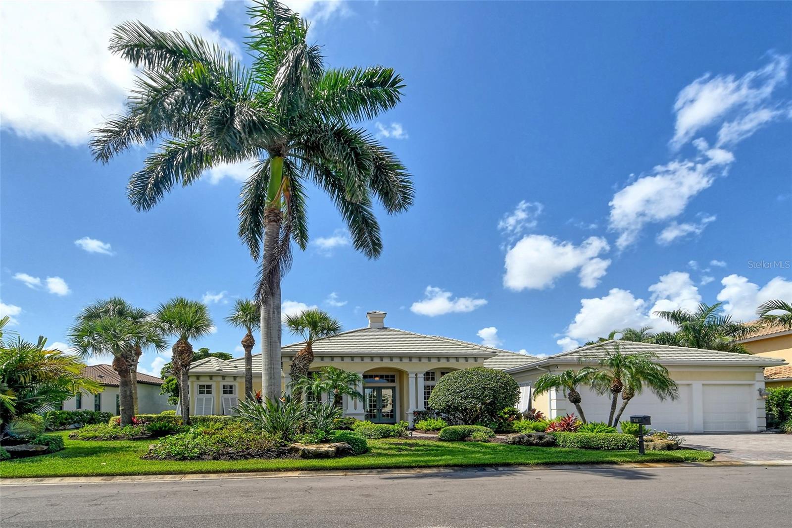811 RIVIERA DUNES WAY, PALMETTO, FL, 34221