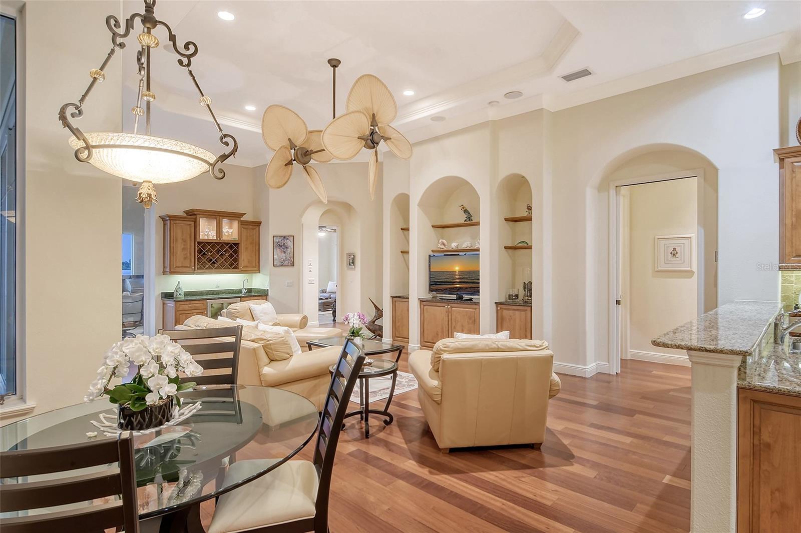 811 RIVIERA DUNES WAY, PALMETTO, FL, 34221
