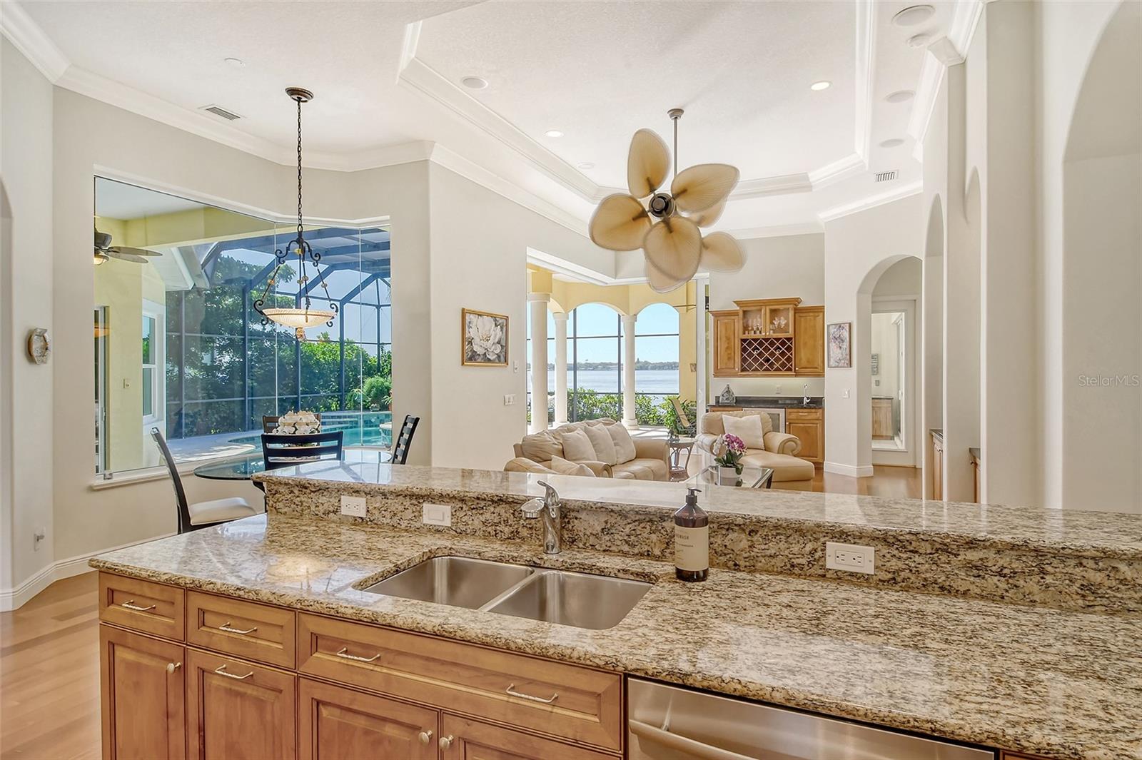 811 RIVIERA DUNES WAY, PALMETTO, FL, 34221