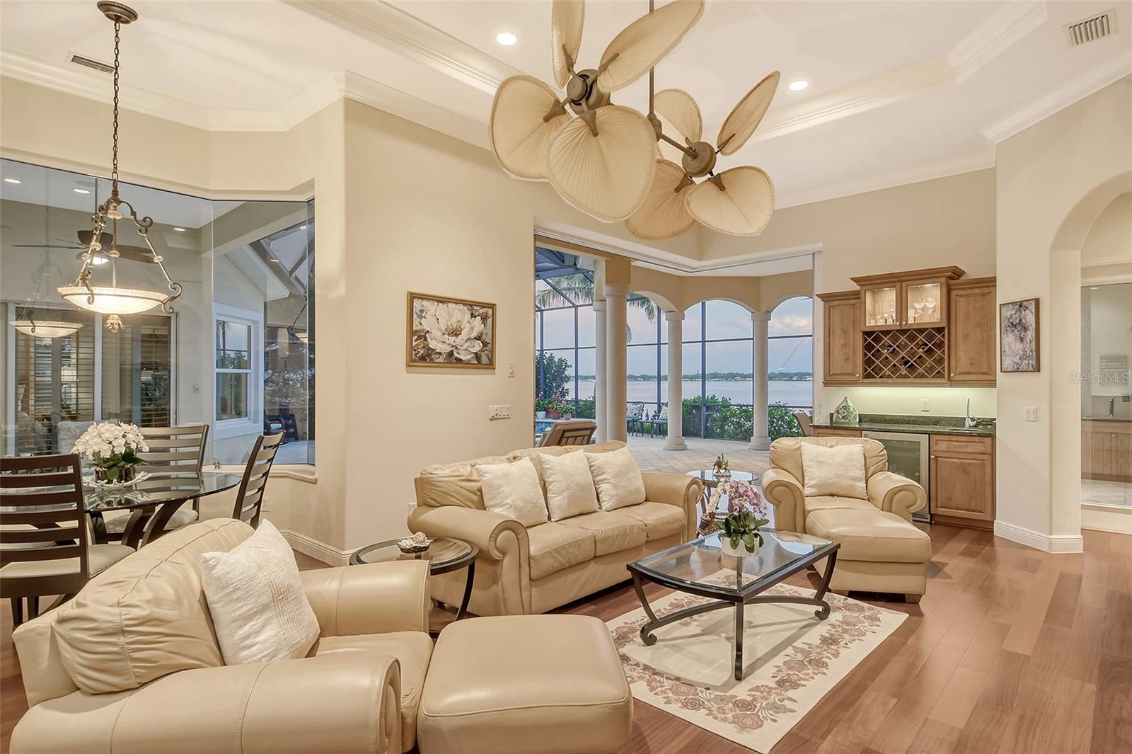 811 RIVIERA DUNES WAY, PALMETTO, FL, 34221