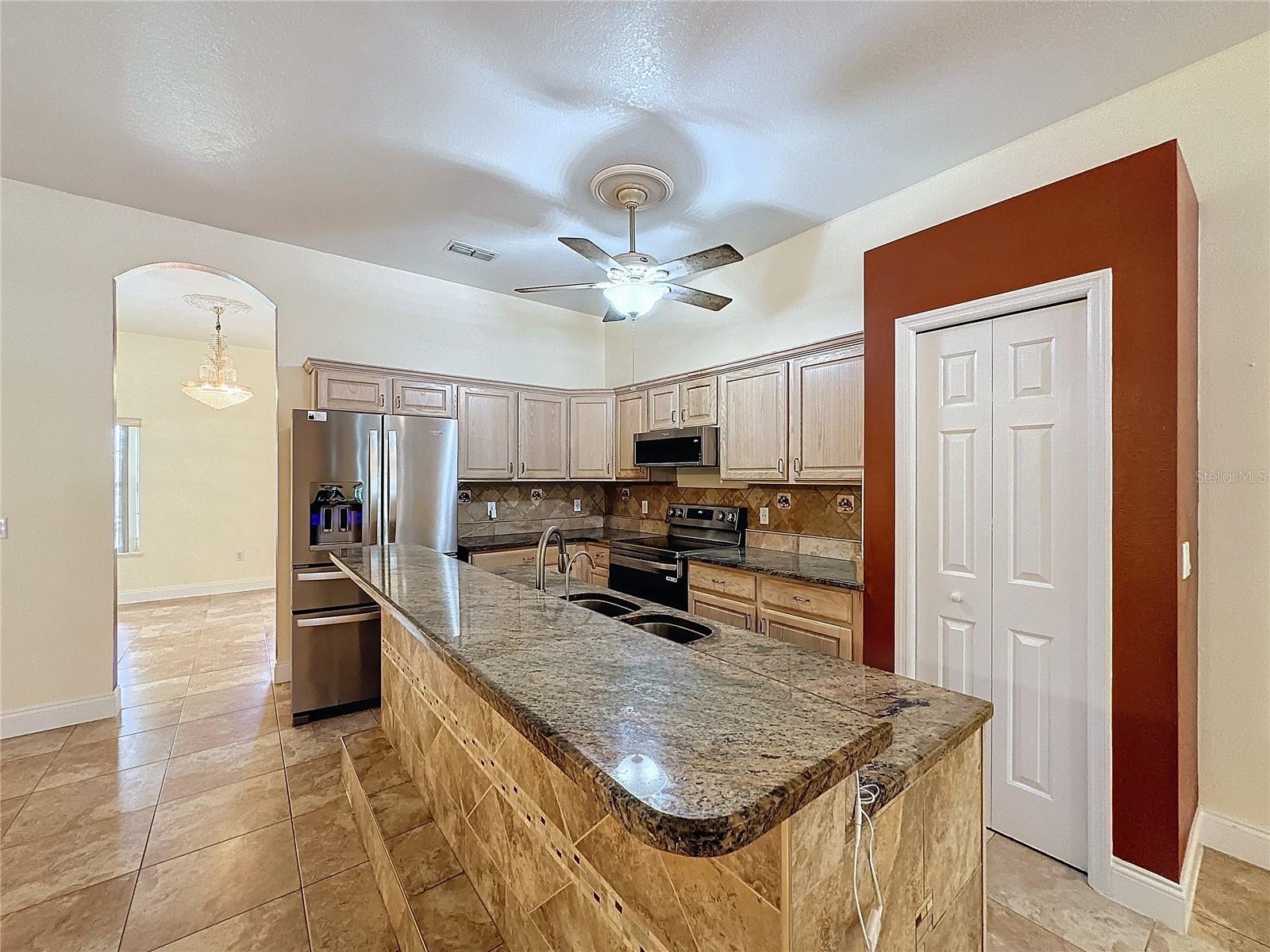 2376 GUNN RD, KISSIMMEE, FL, 34746