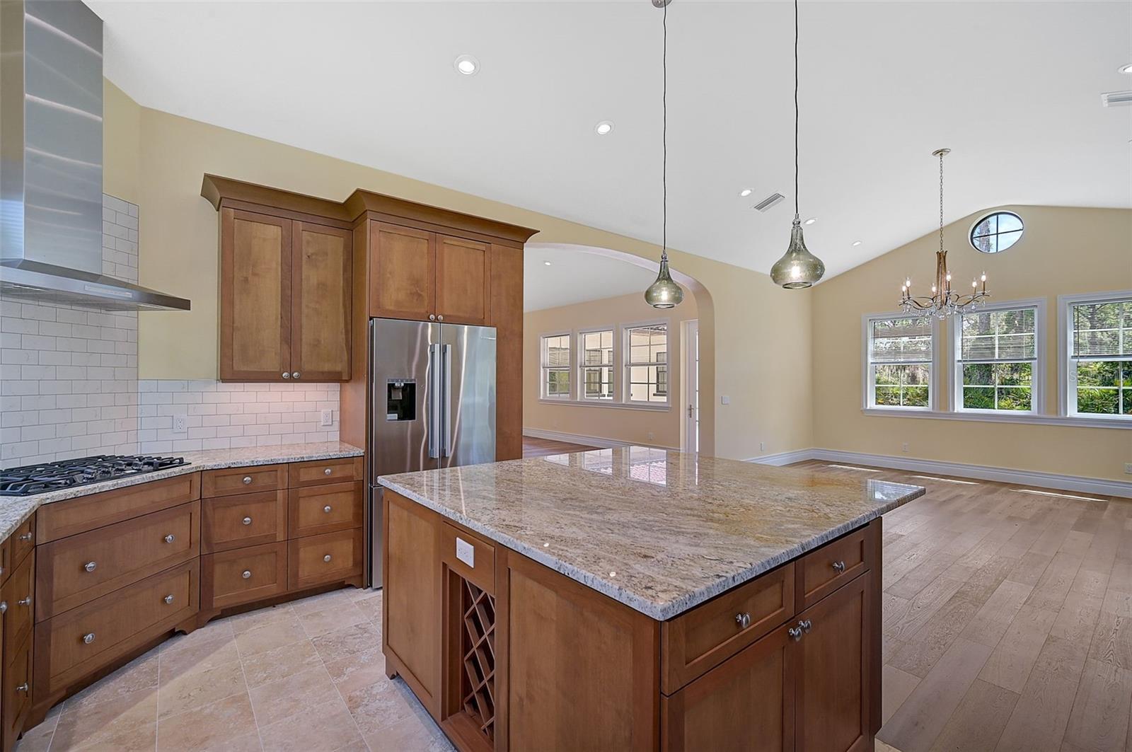 360 N POINT RD, OSPREY, FL, 34229