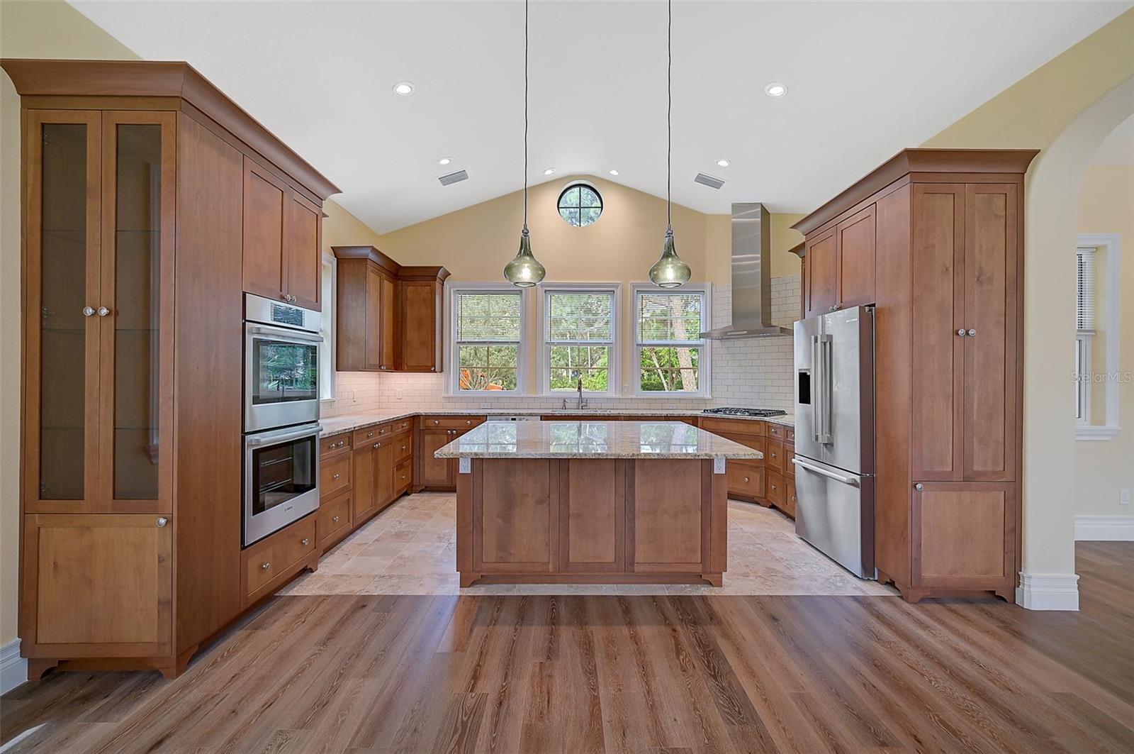 360 N POINT RD, OSPREY, FL, 34229