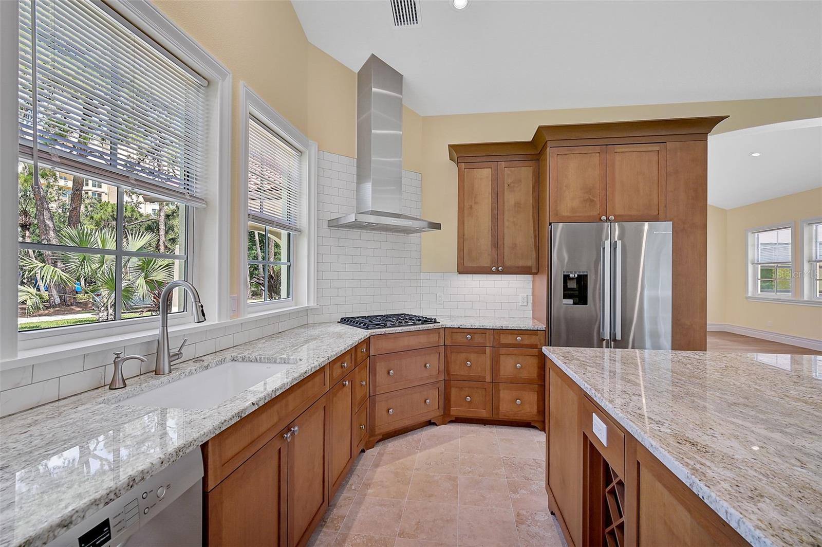 360 N POINT RD, OSPREY, FL, 34229