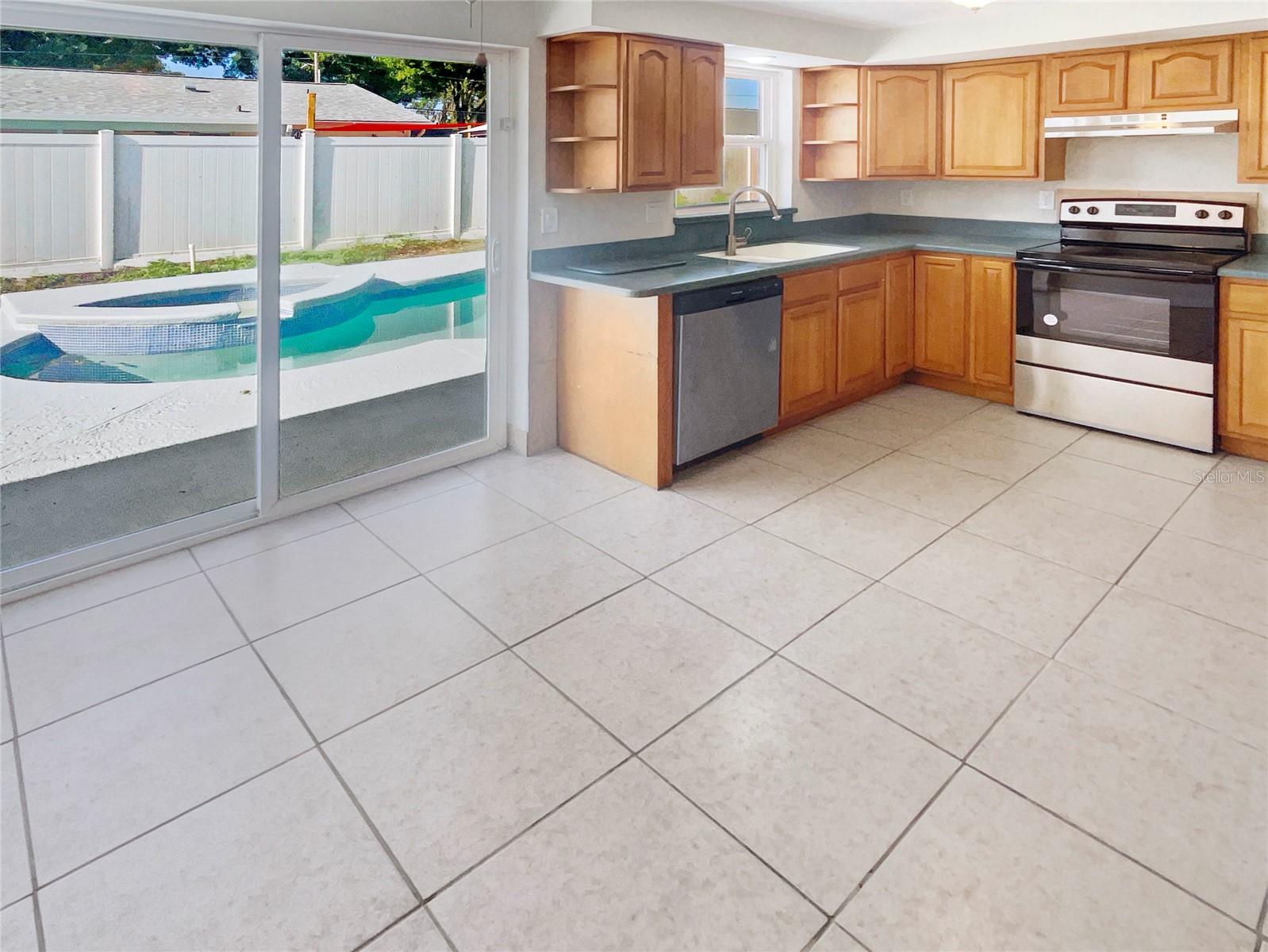 229 MAPLE AVE, PALM HARBOR, FL, 34684