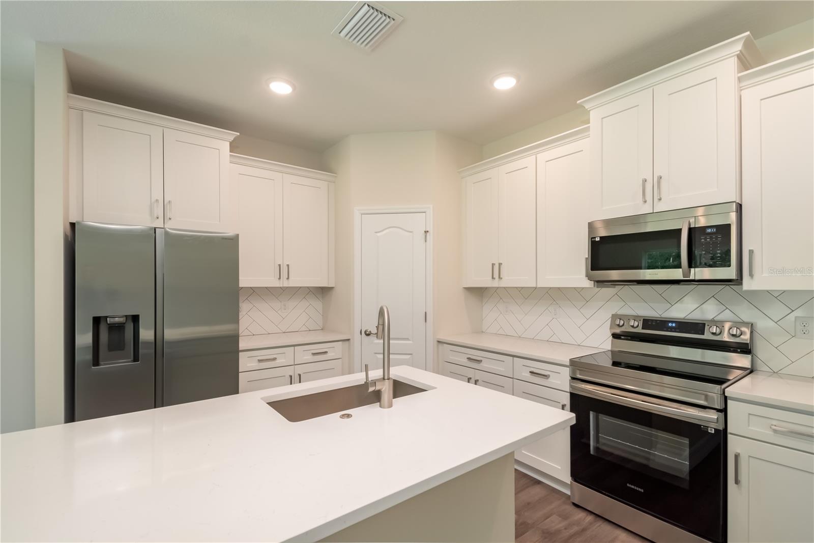 34 DOGWOOD DR CRSE, OCALA, FL, 34472