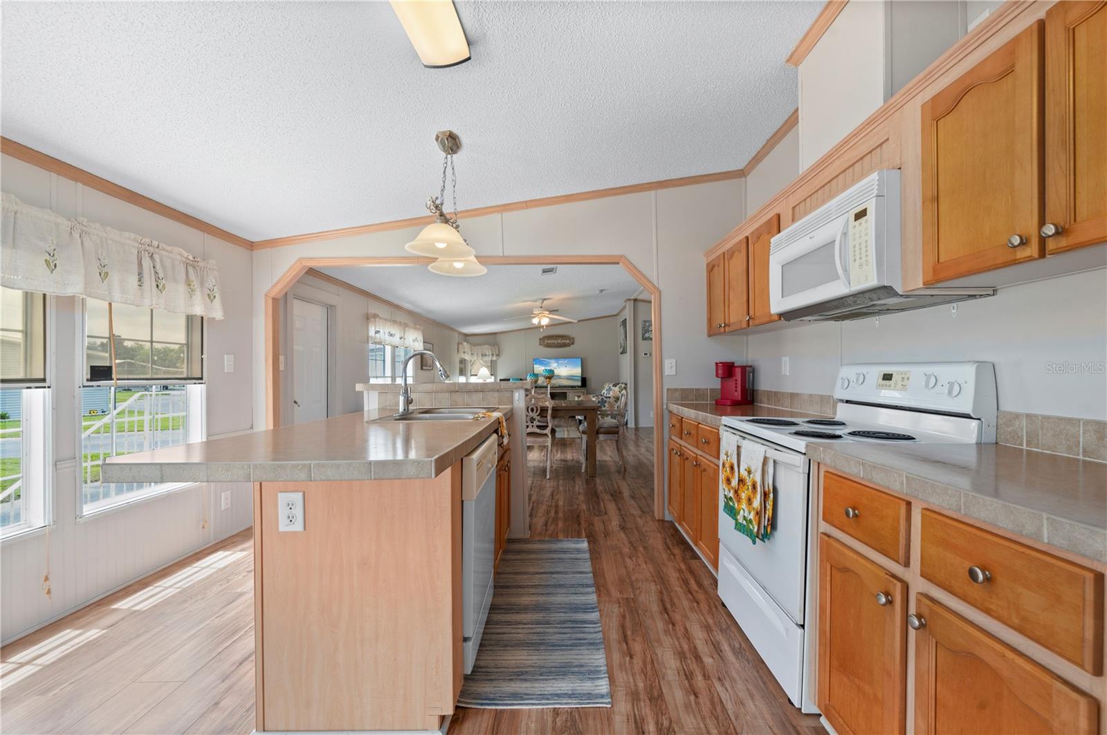 1000 KINGS HWY #103, PORT CHARLOTTE, FL, 33980