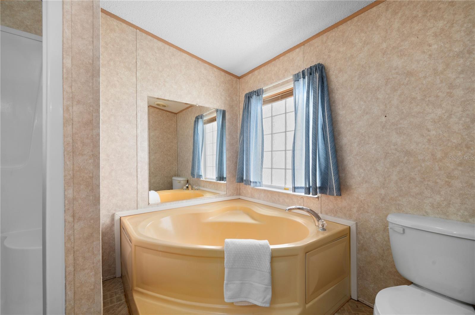 1000 KINGS HWY #103, PORT CHARLOTTE, FL, 33980