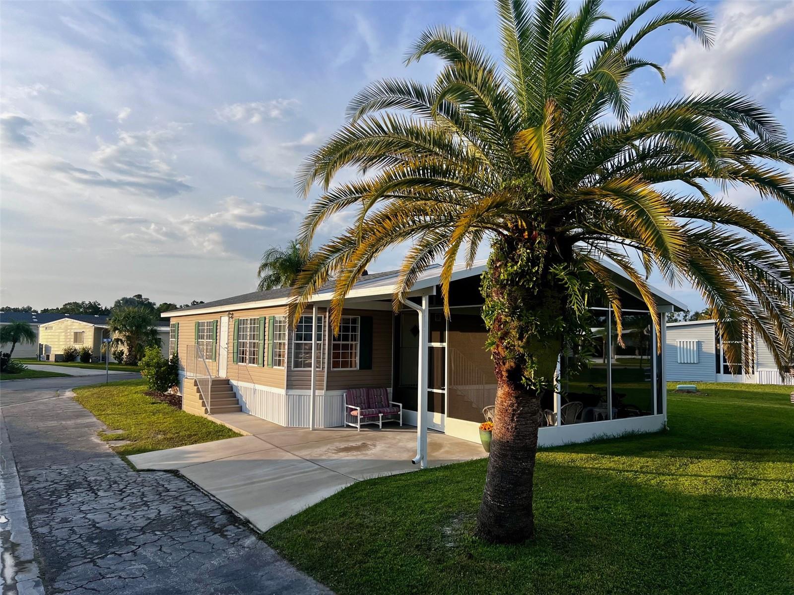 1000 KINGS HWY #103, PORT CHARLOTTE, FL, 33980