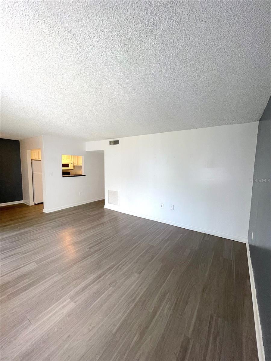 2557 N ALAFAYA TRL #111, ORLANDO, FL, 32826