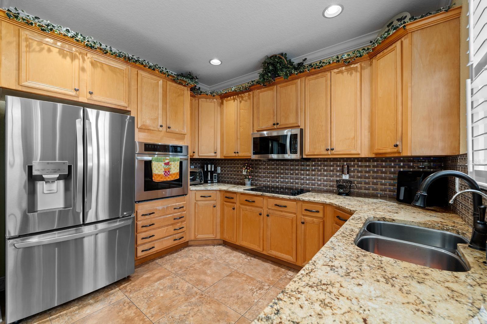 10648 WEEPING ELM BND, LAND O LAKES, FL, 34638