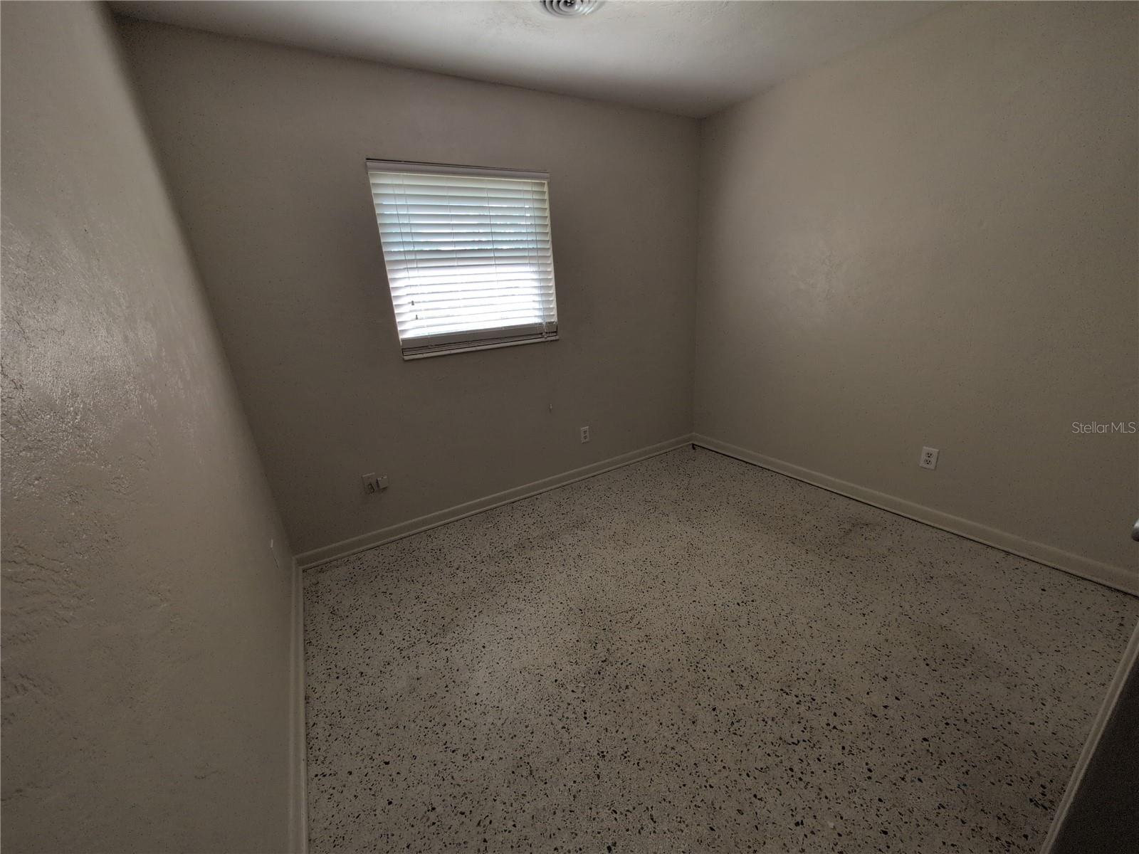 1105 NE 45 PL, OCALA, FL, 34479