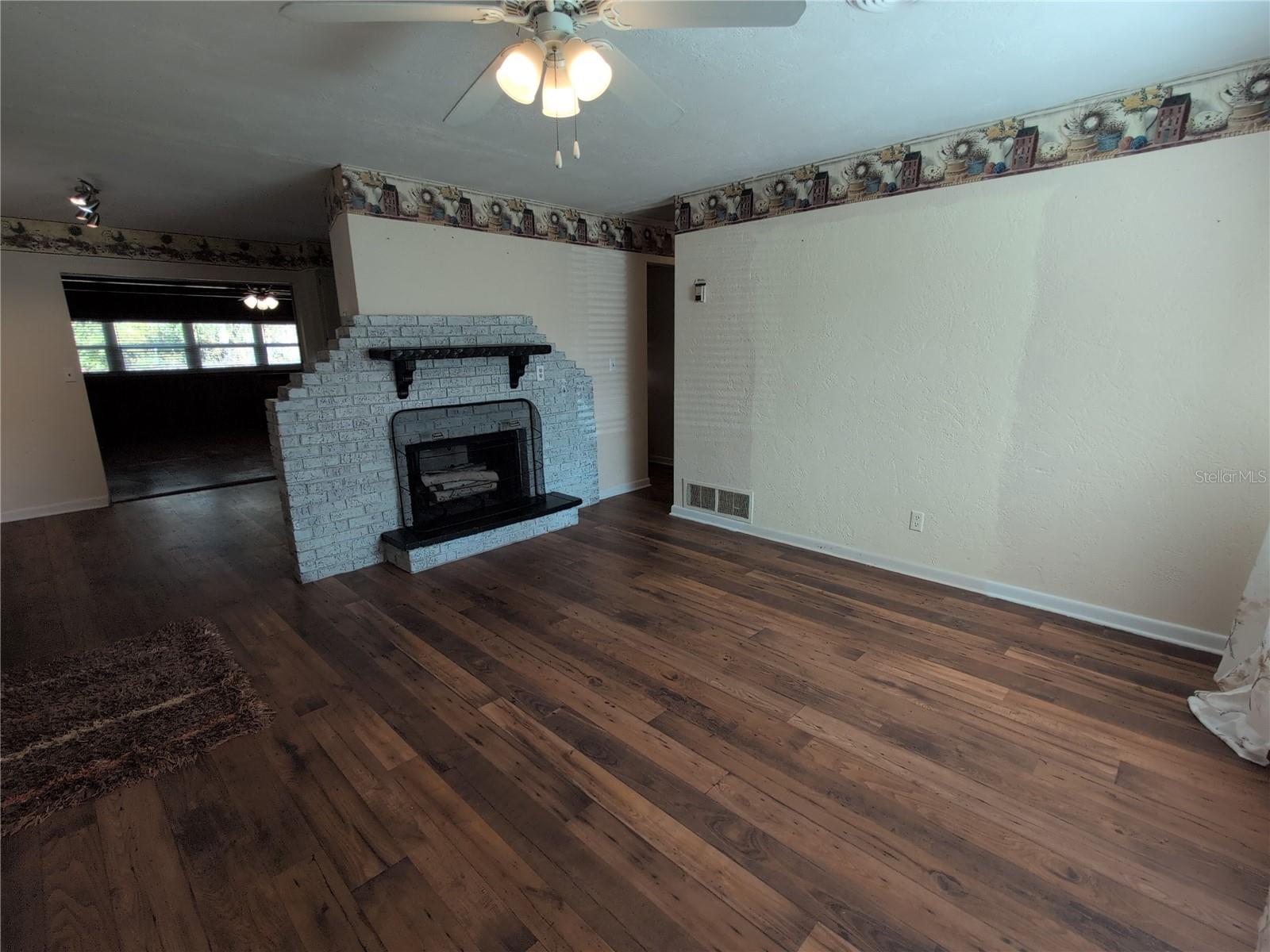 1105 NE 45 PL, OCALA, FL, 34479