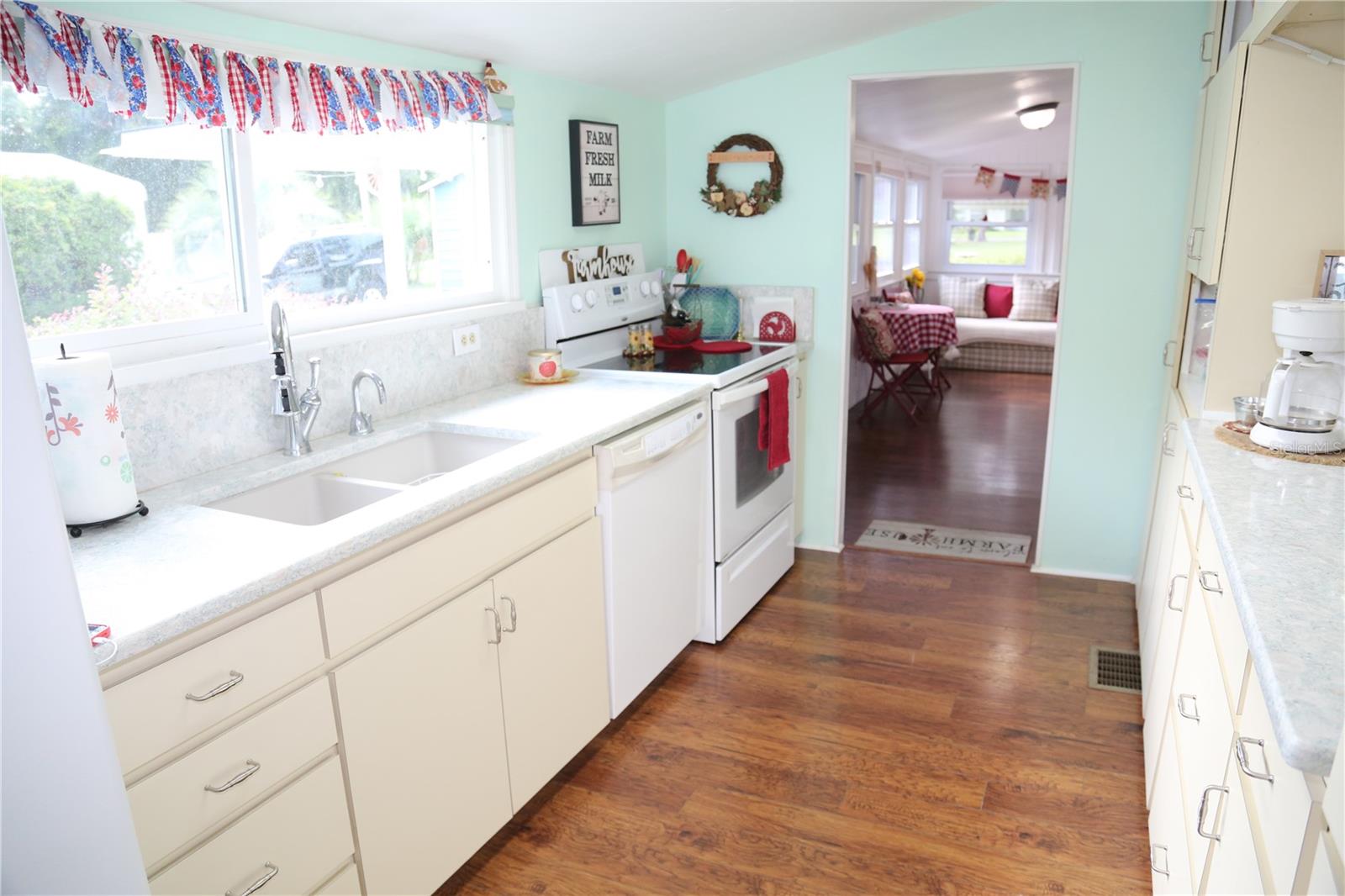 401 HUNTING LODGE DR, INVERNESS, FL, 34453