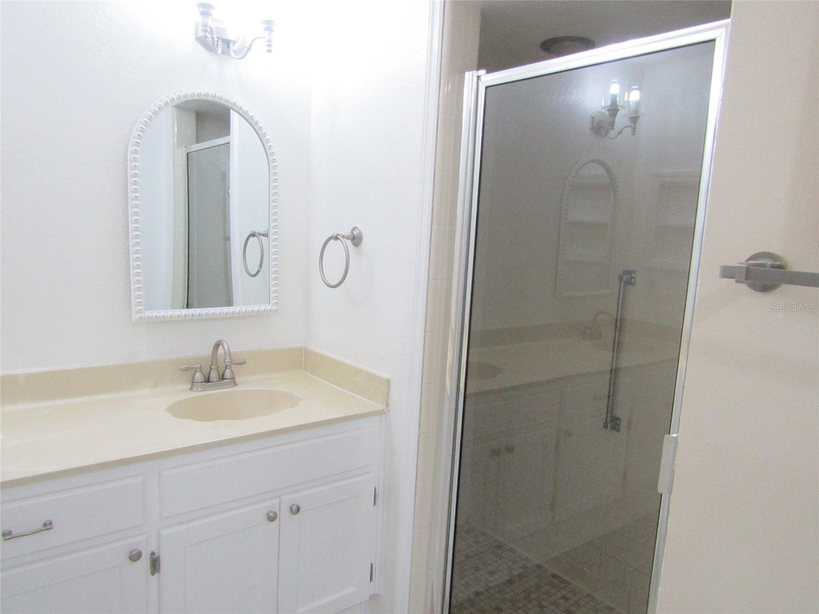 2501 LONIGAN PL, SUN CITY CENTER, FL, 33573