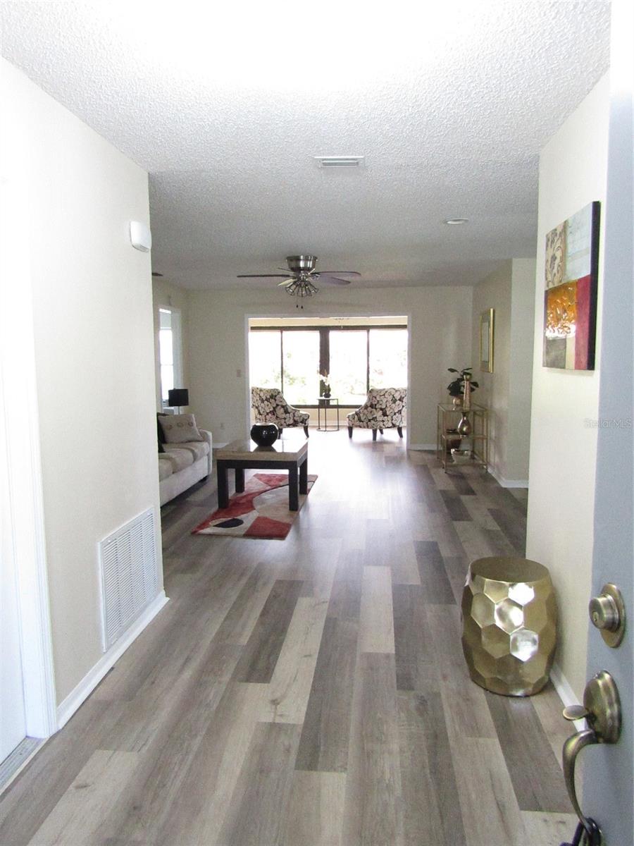 2501 LONIGAN PL, SUN CITY CENTER, FL, 33573