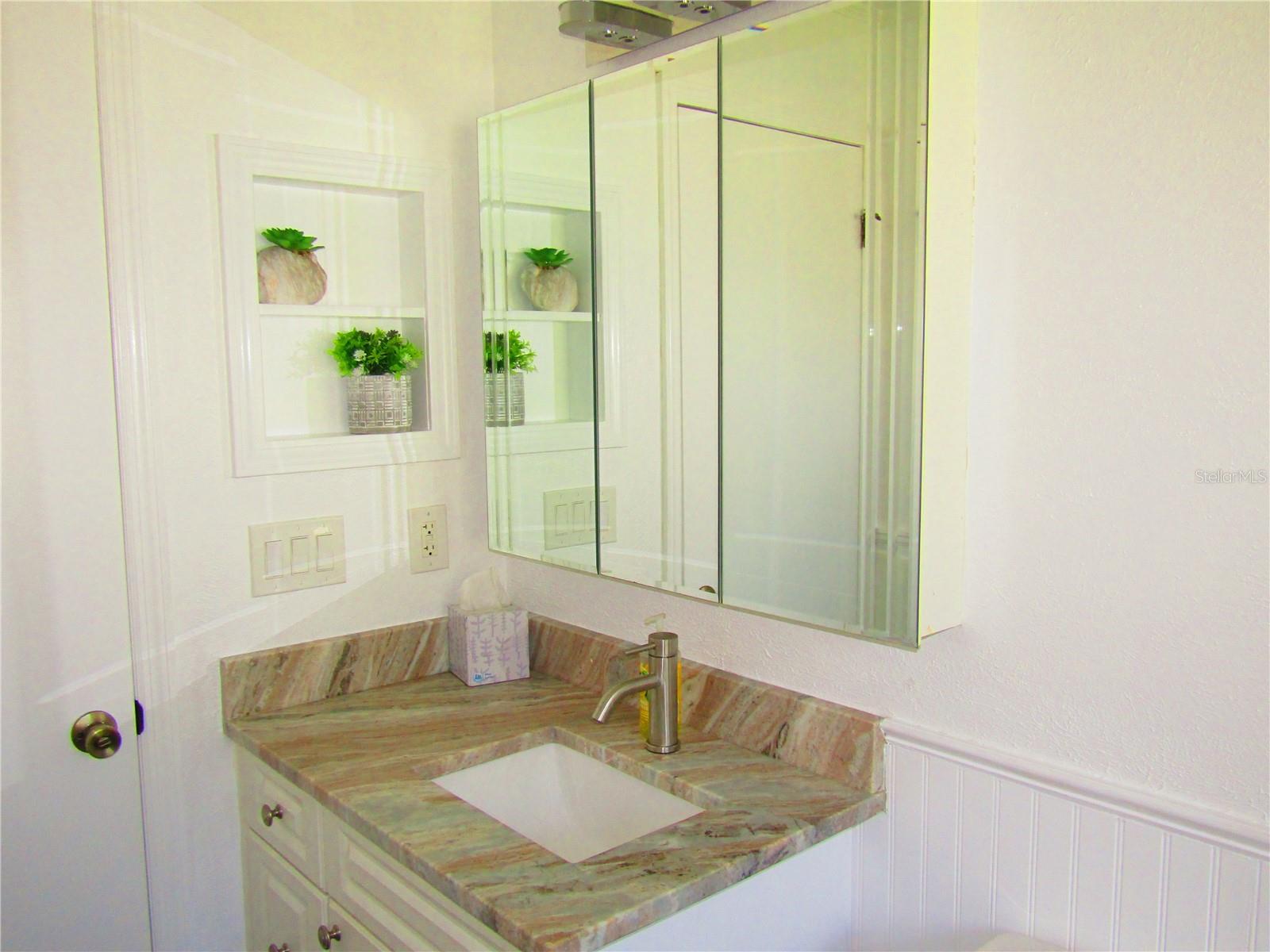 2501 LONIGAN PL, SUN CITY CENTER, FL, 33573