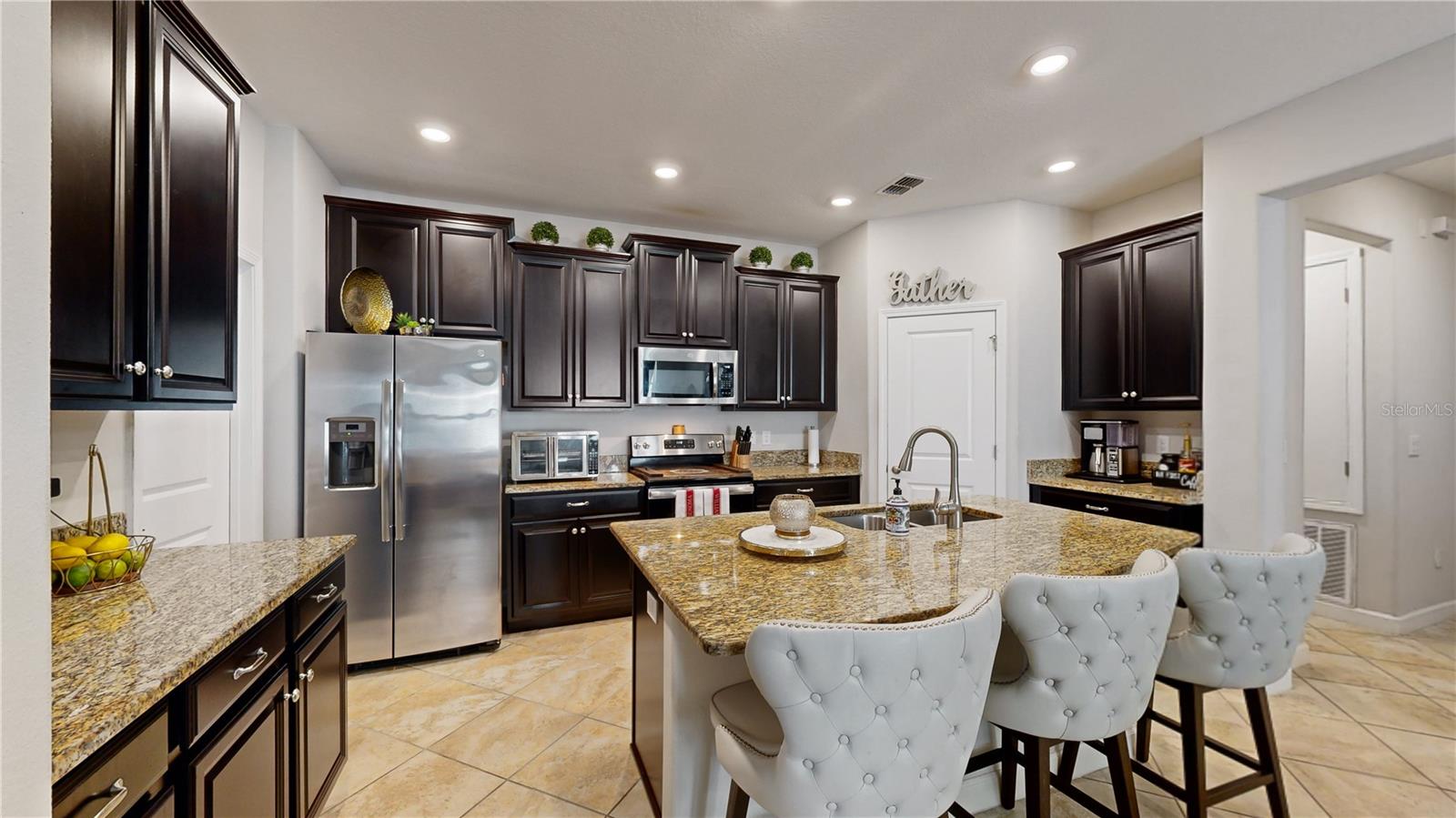 11875 SUNBURST MARBLE RD, RIVERVIEW, FL, 33579