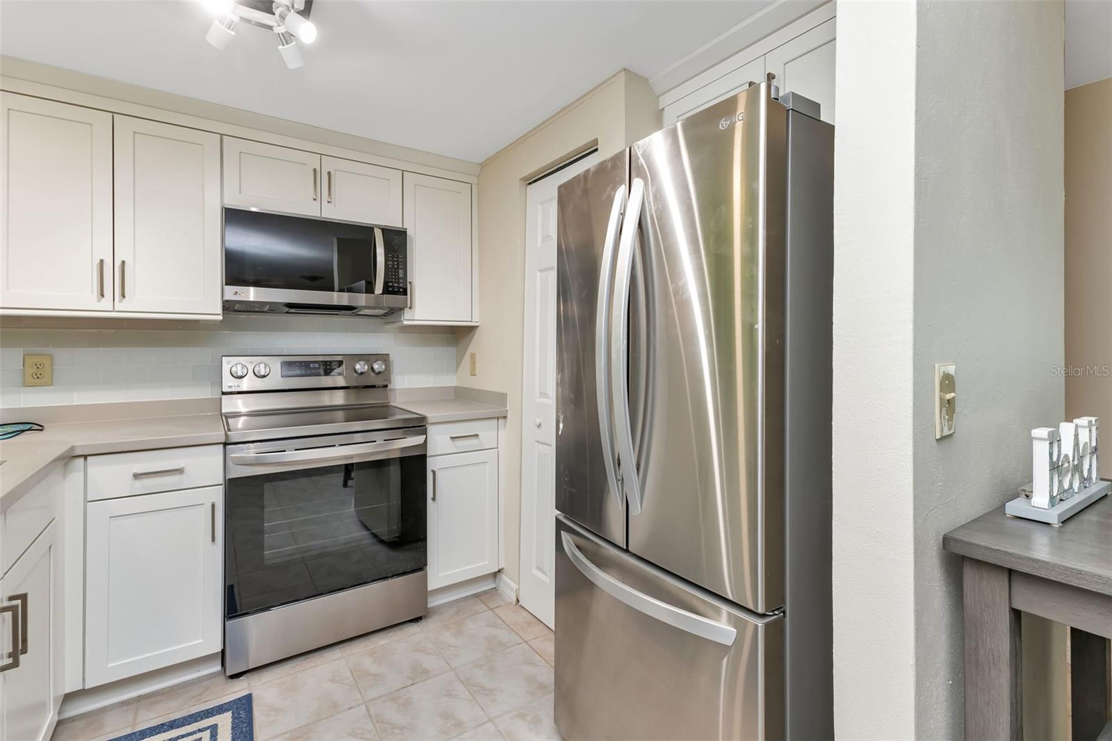 2051 MISSISSIPPI AVE, ENGLEWOOD, FL, 34224