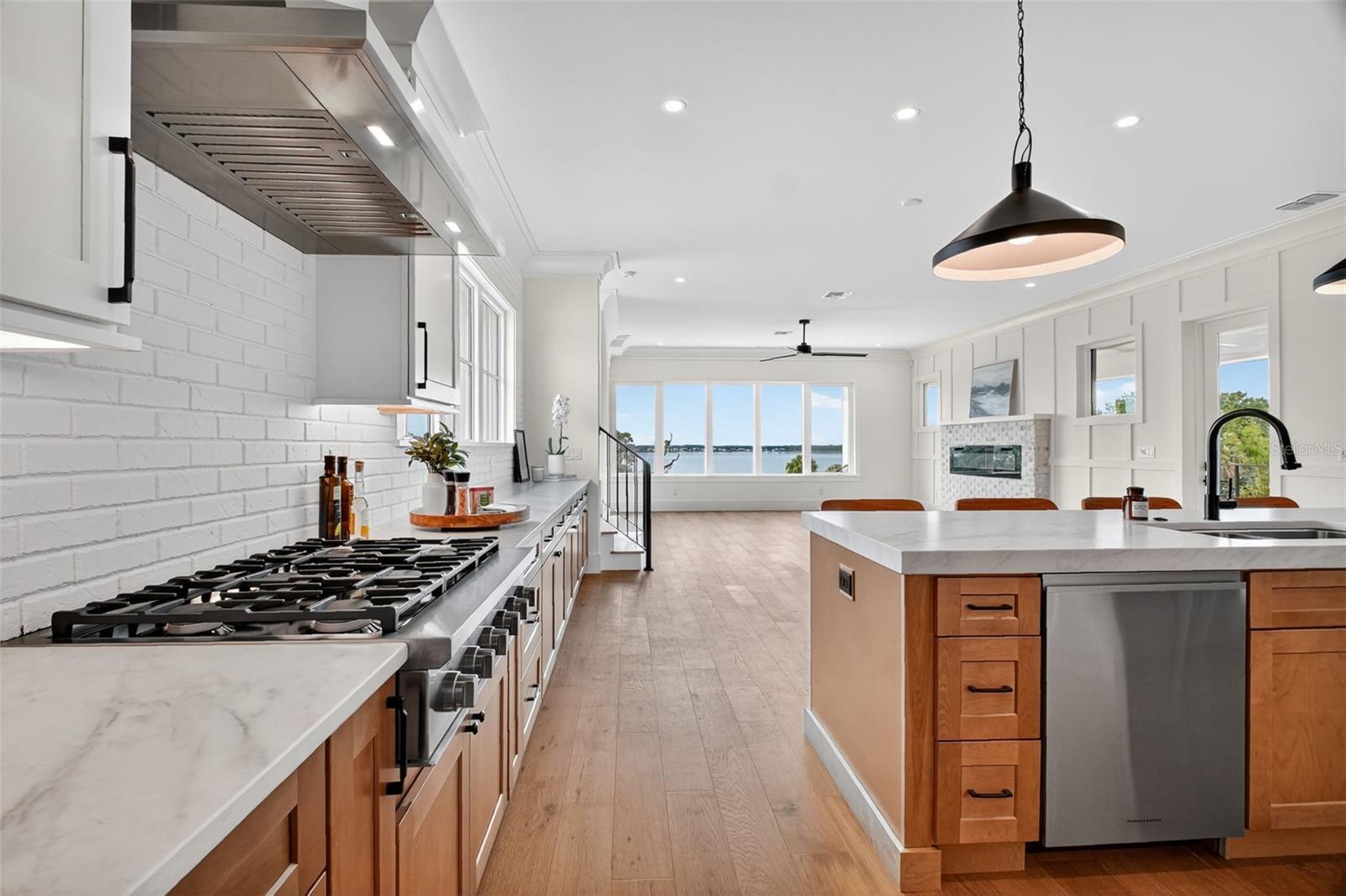 576 CASEY LOOP, MOUNT DORA, FL, 32757