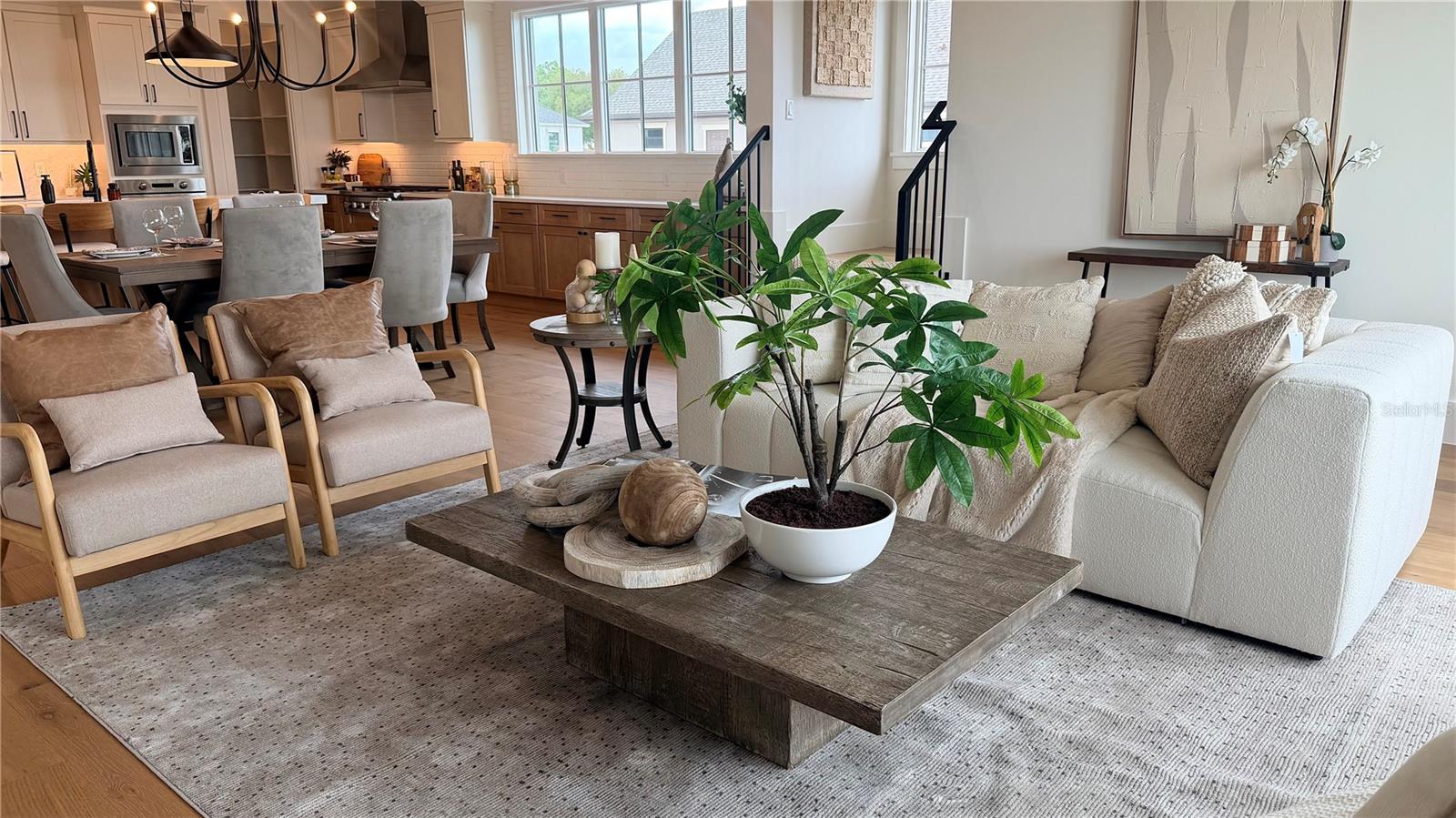 576 CASEY LOOP, MOUNT DORA, FL, 32757