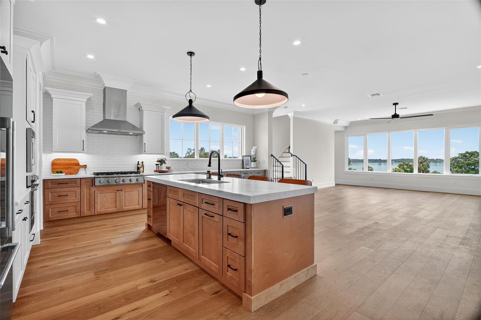 576 CASEY LOOP, MOUNT DORA, FL, 32757