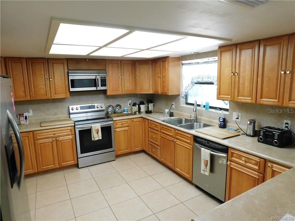 1104 E BLOOMFIELD DR, INVERNESS, FL, 34453