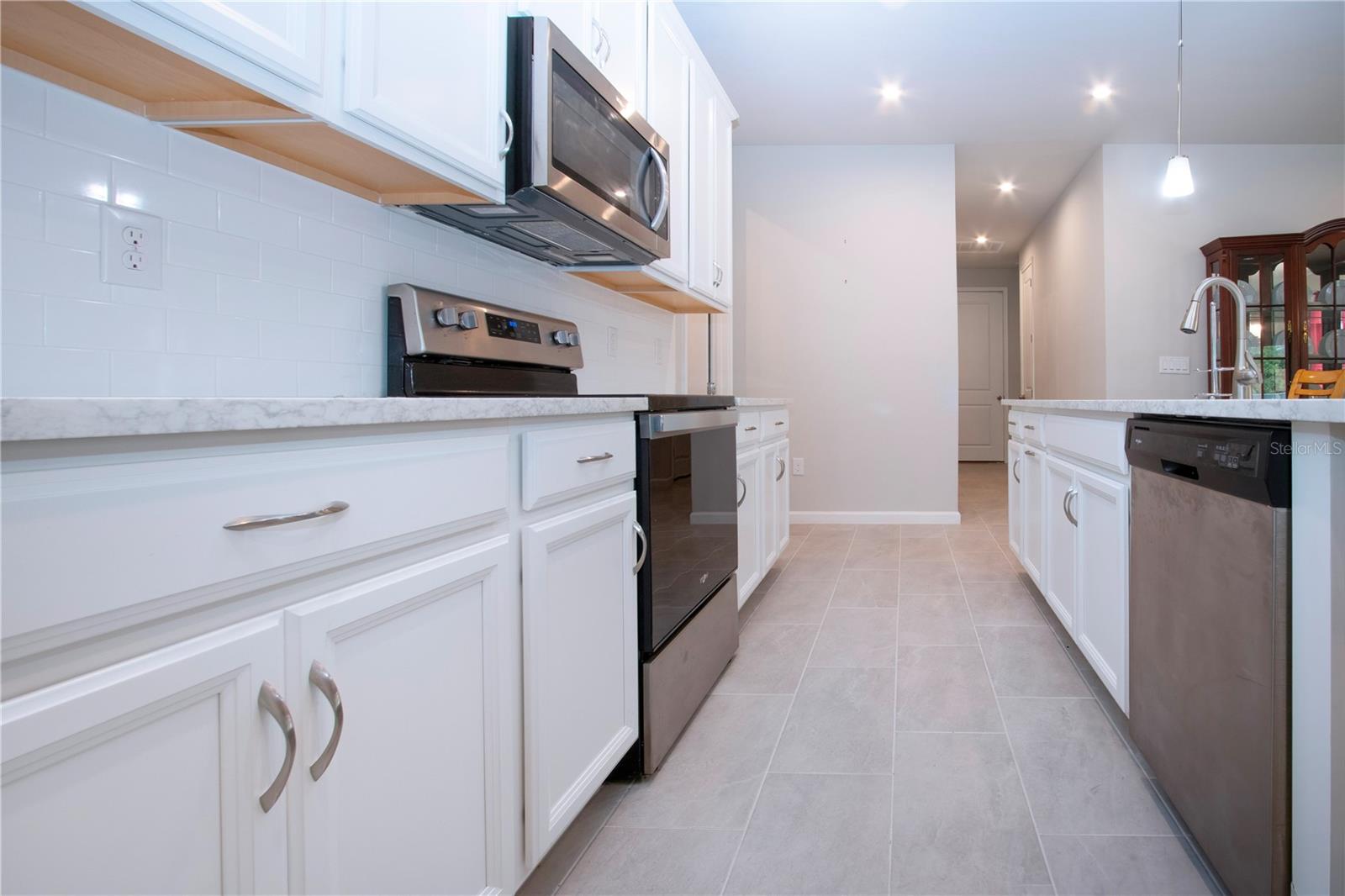 3747 LAUGHING DOVE AVE ##60/5, SUN CITY CENTER, FL, 33573